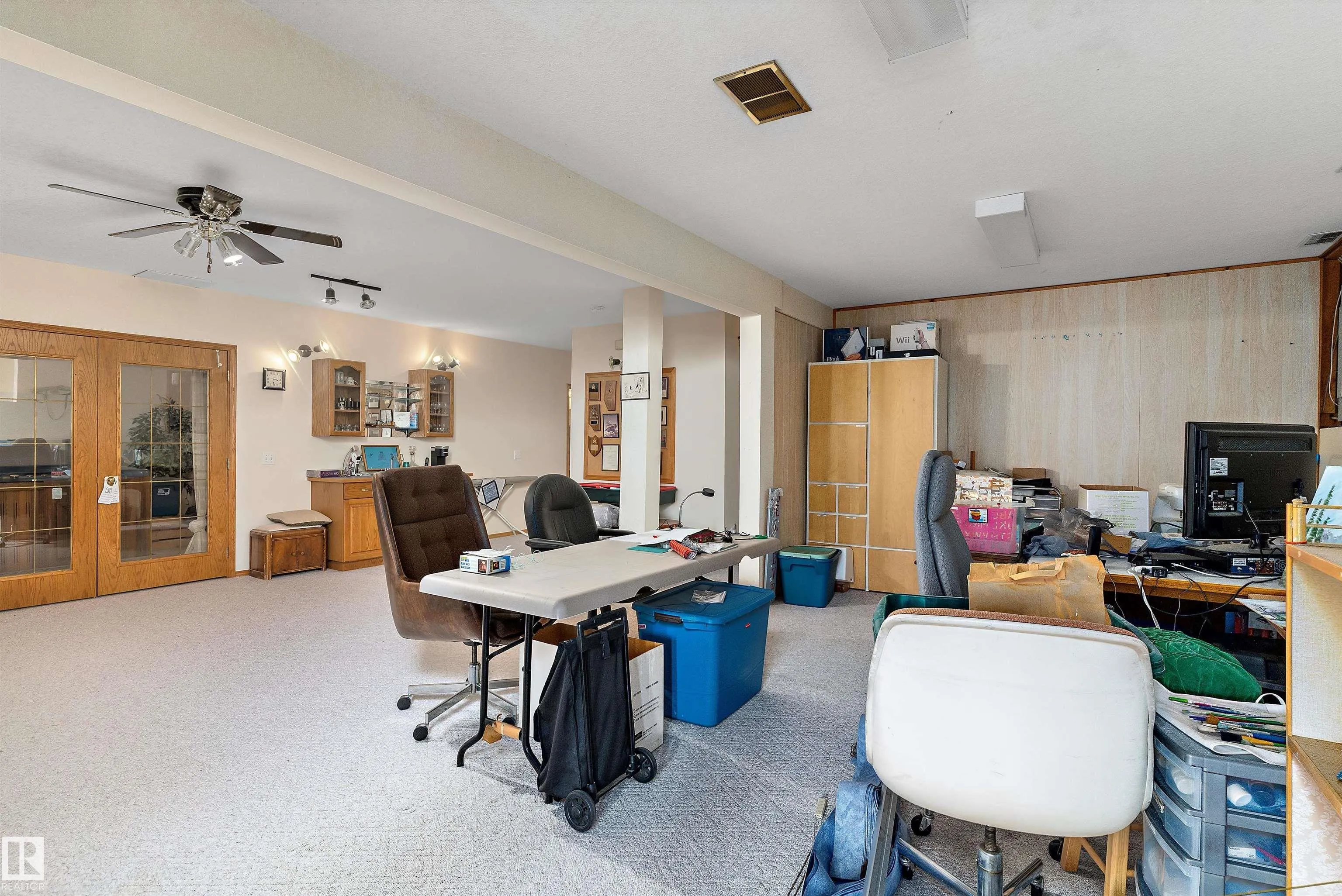 12 J BROWN Place