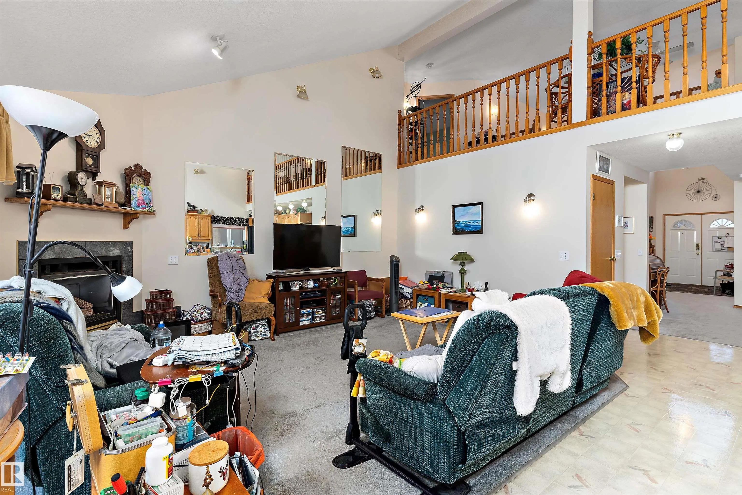 12 J BROWN Place