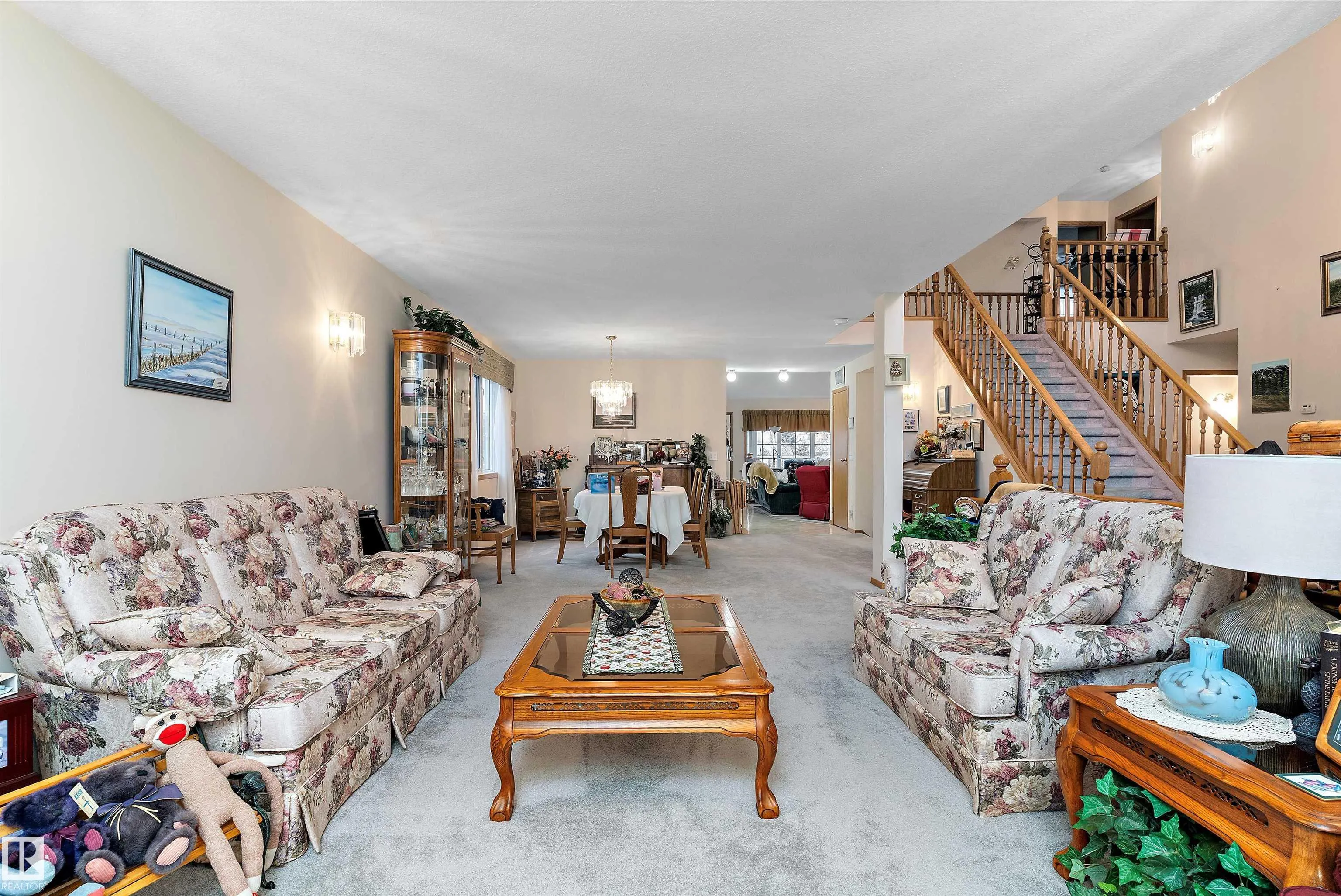12 J BROWN Place