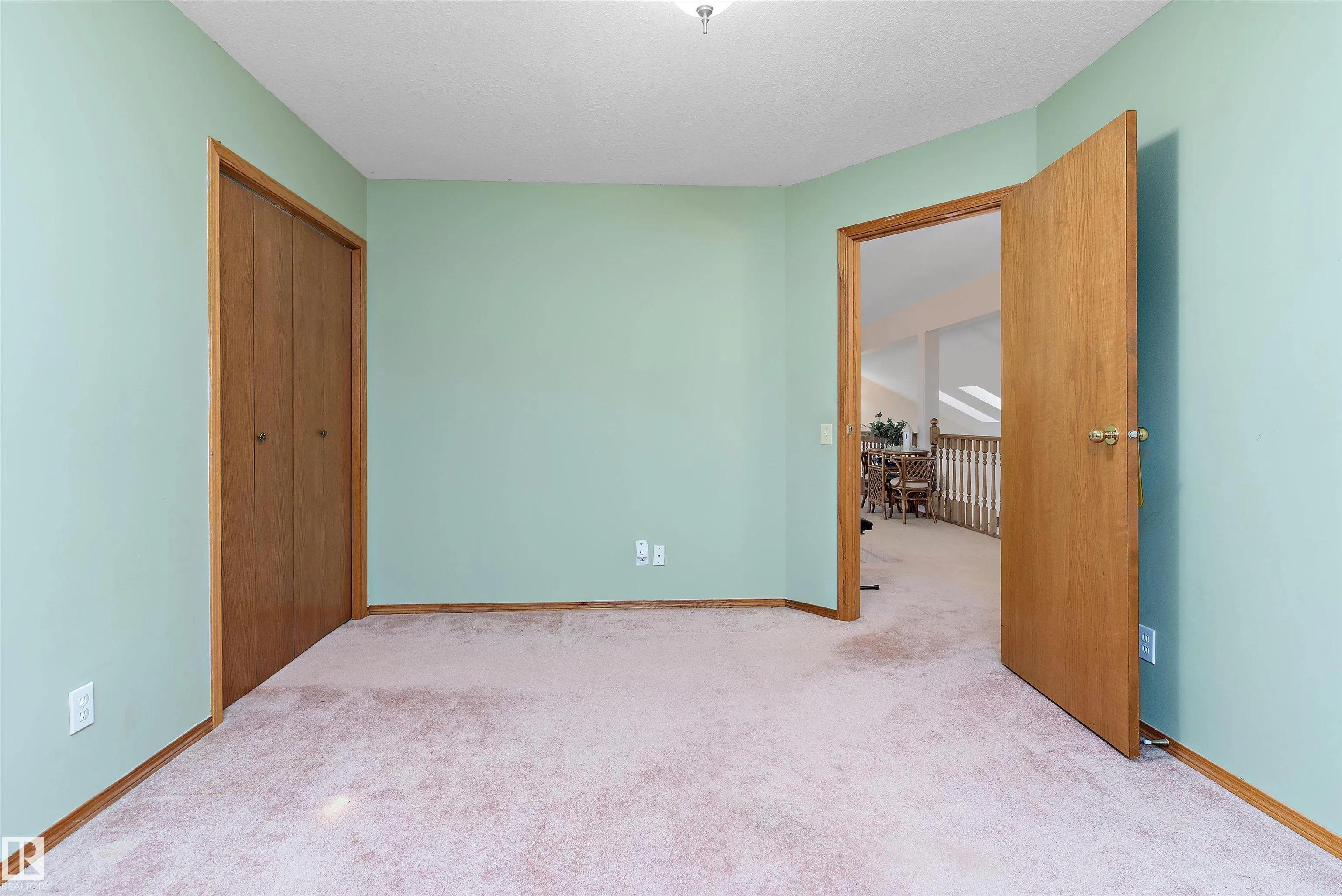 12 J BROWN Place