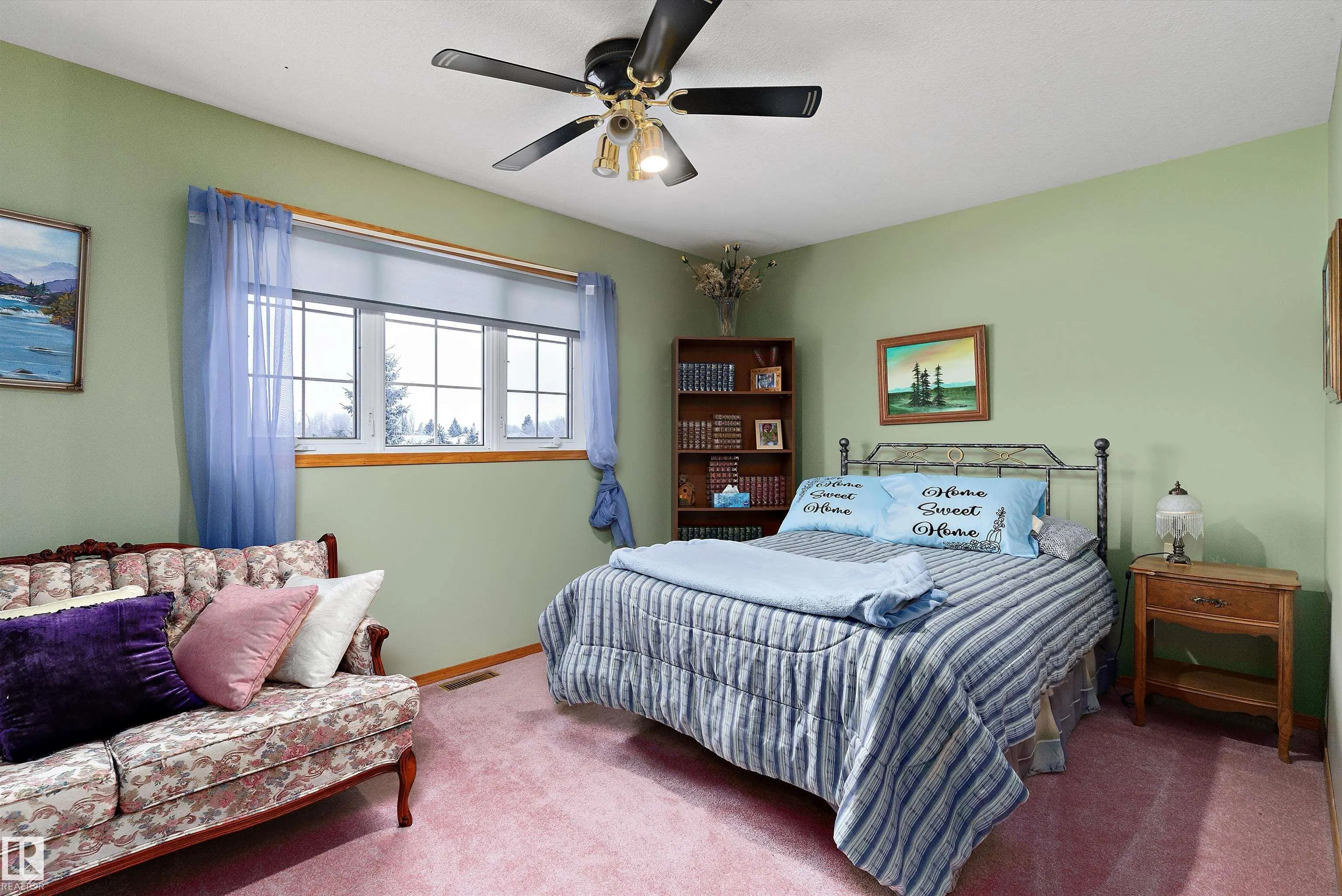 12 J BROWN Place