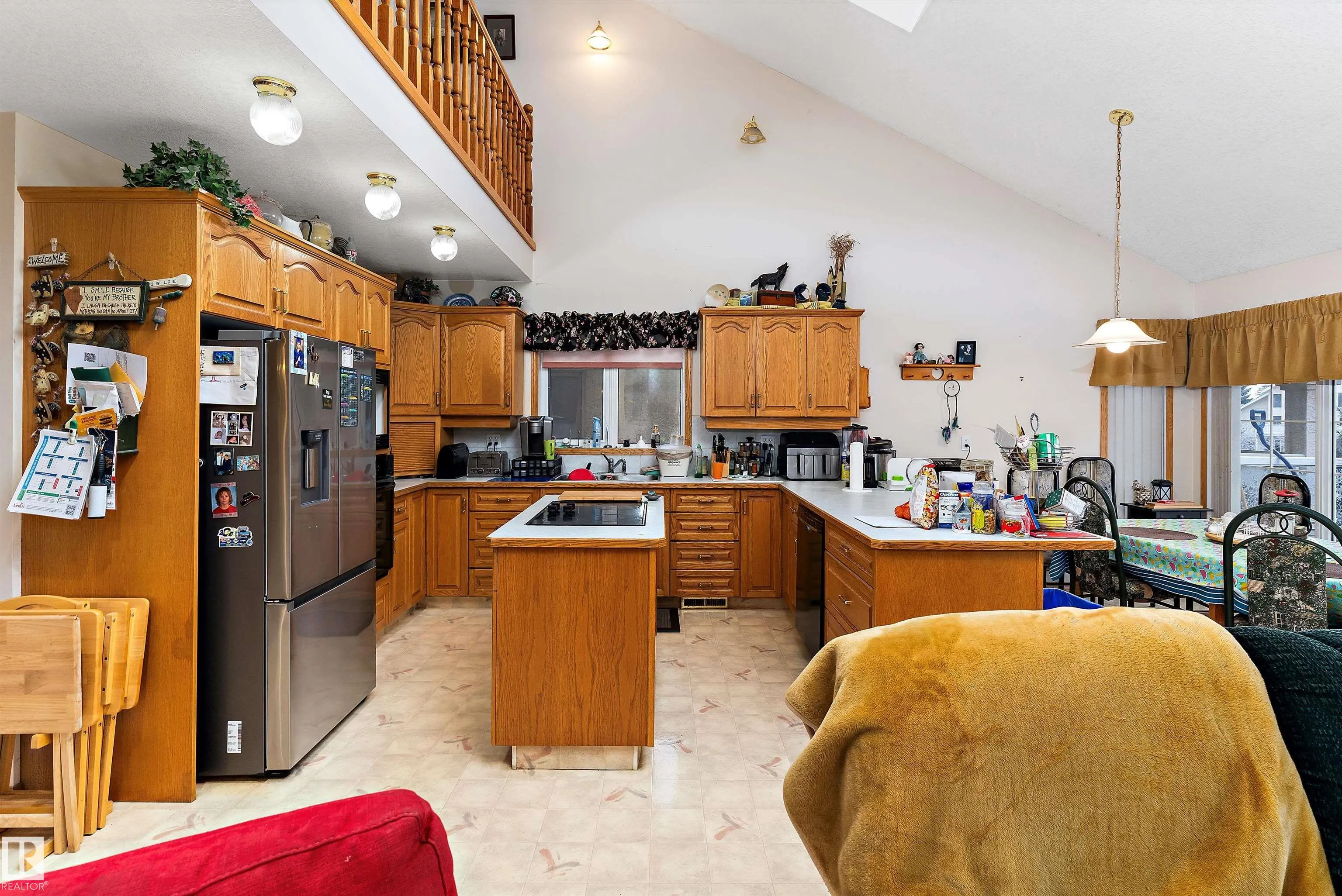 12 J BROWN Place