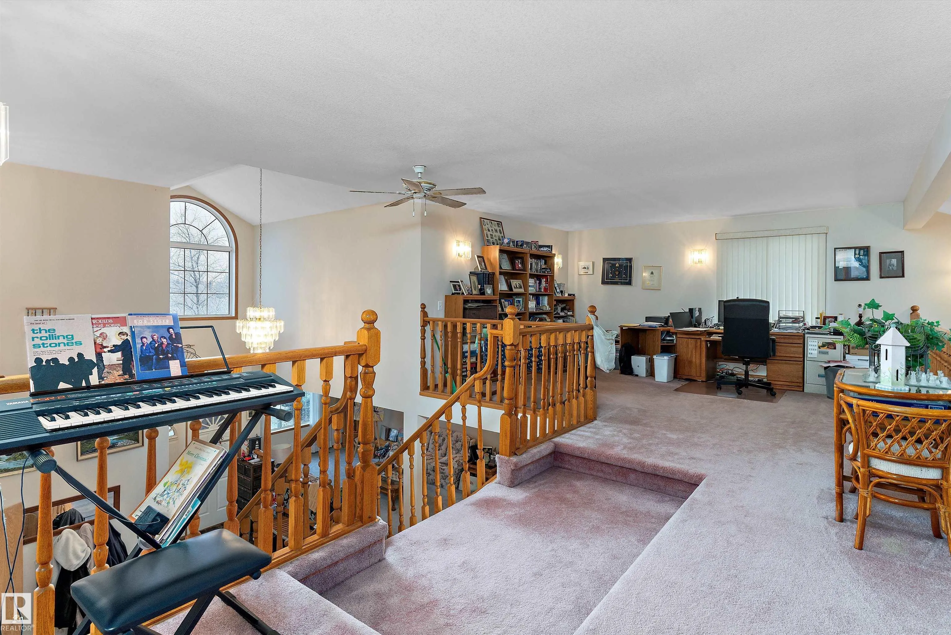 12 J BROWN Place