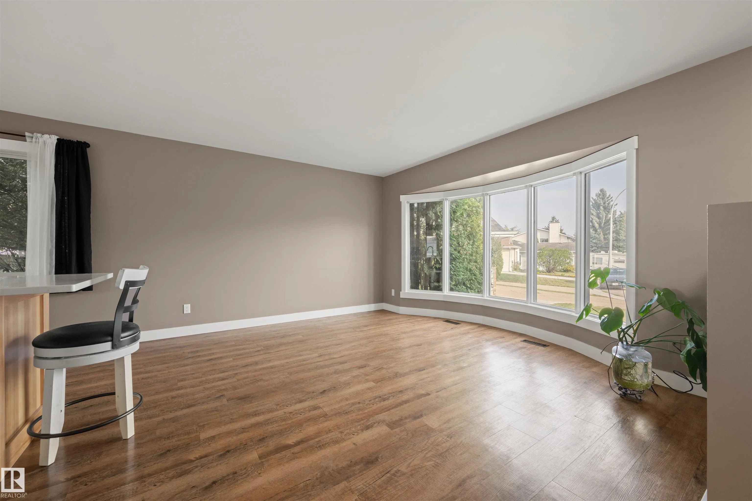 47 VENTNOR Place