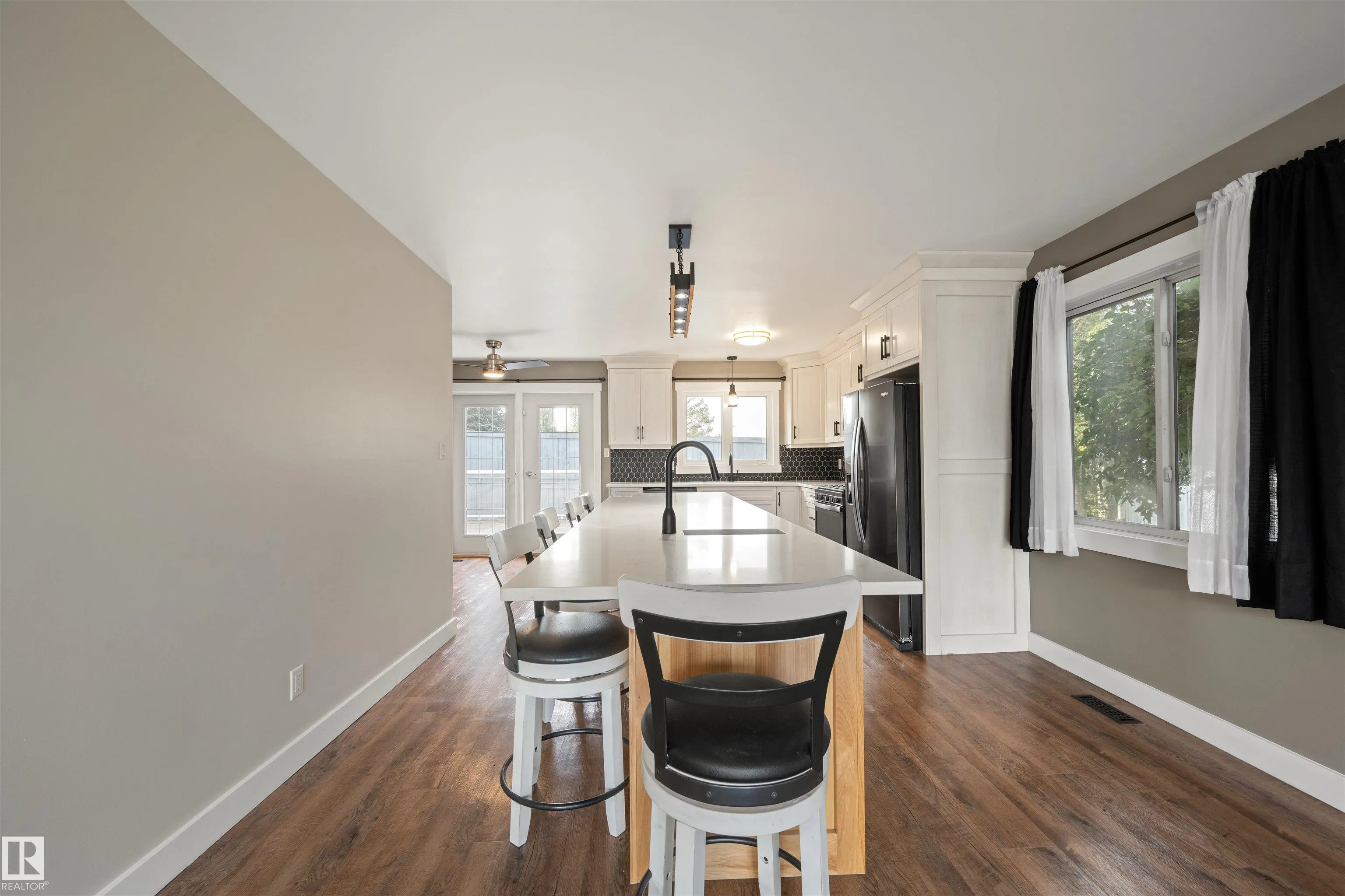 47 VENTNOR Place