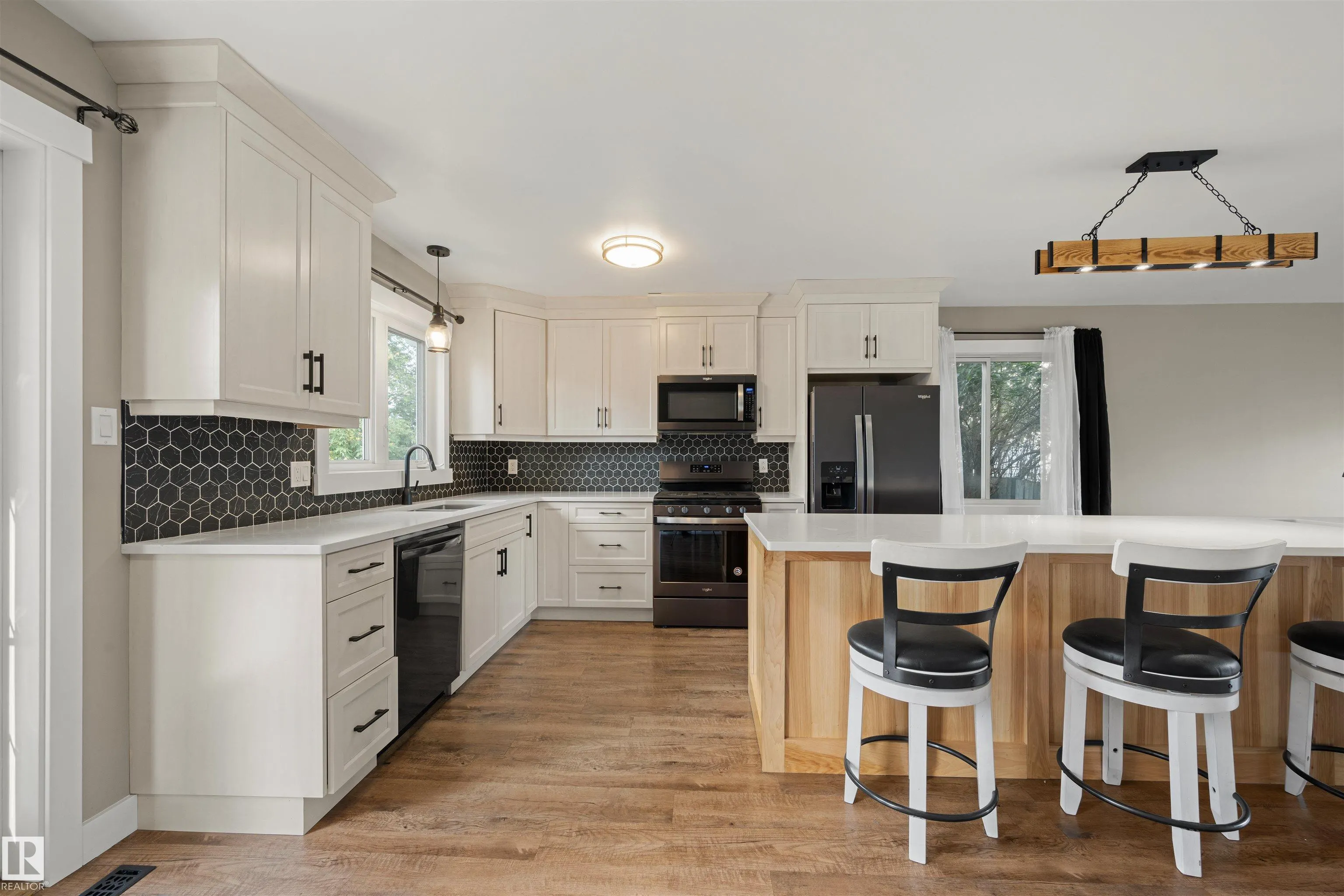 47 VENTNOR Place