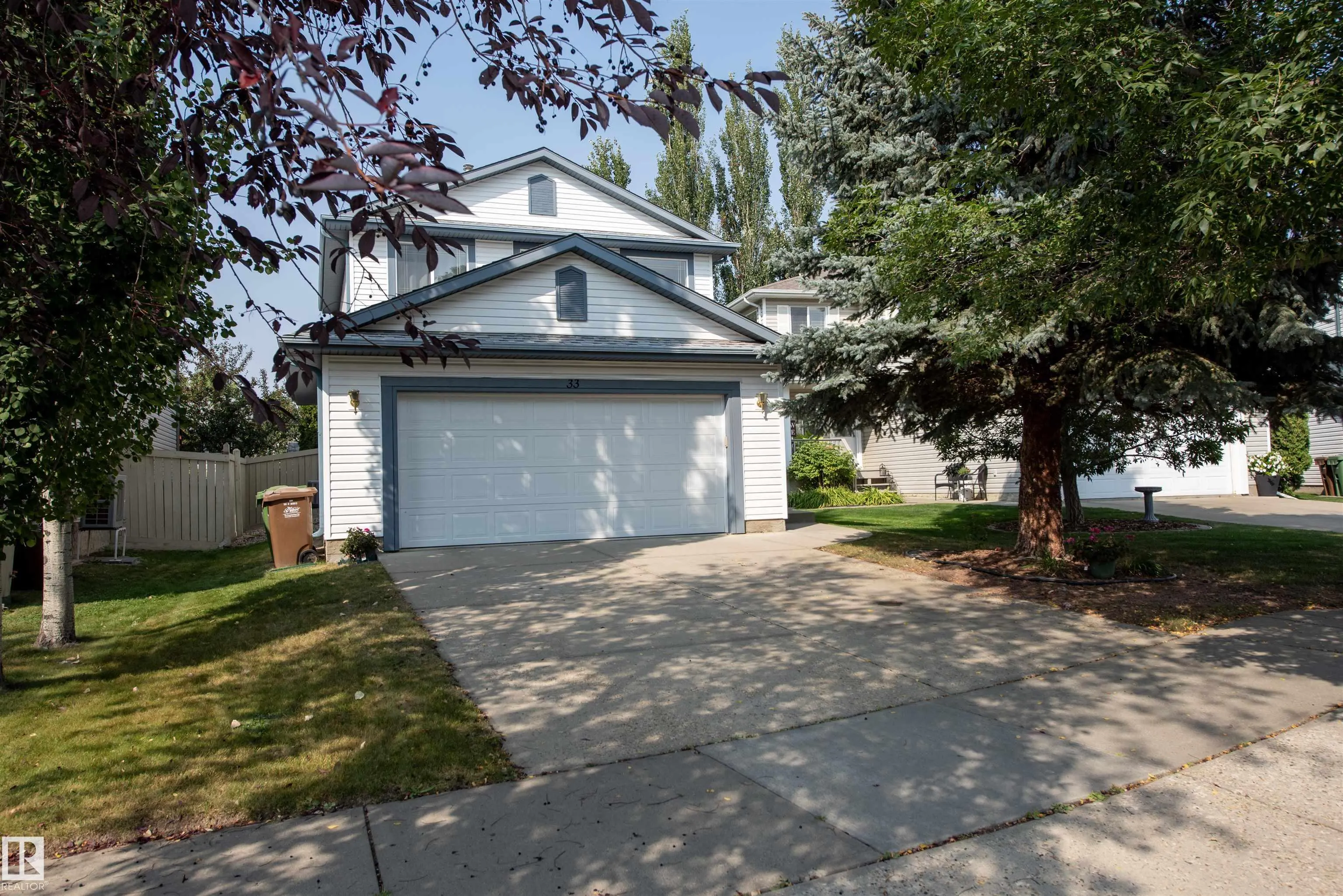 33 EASTCOTT Drive