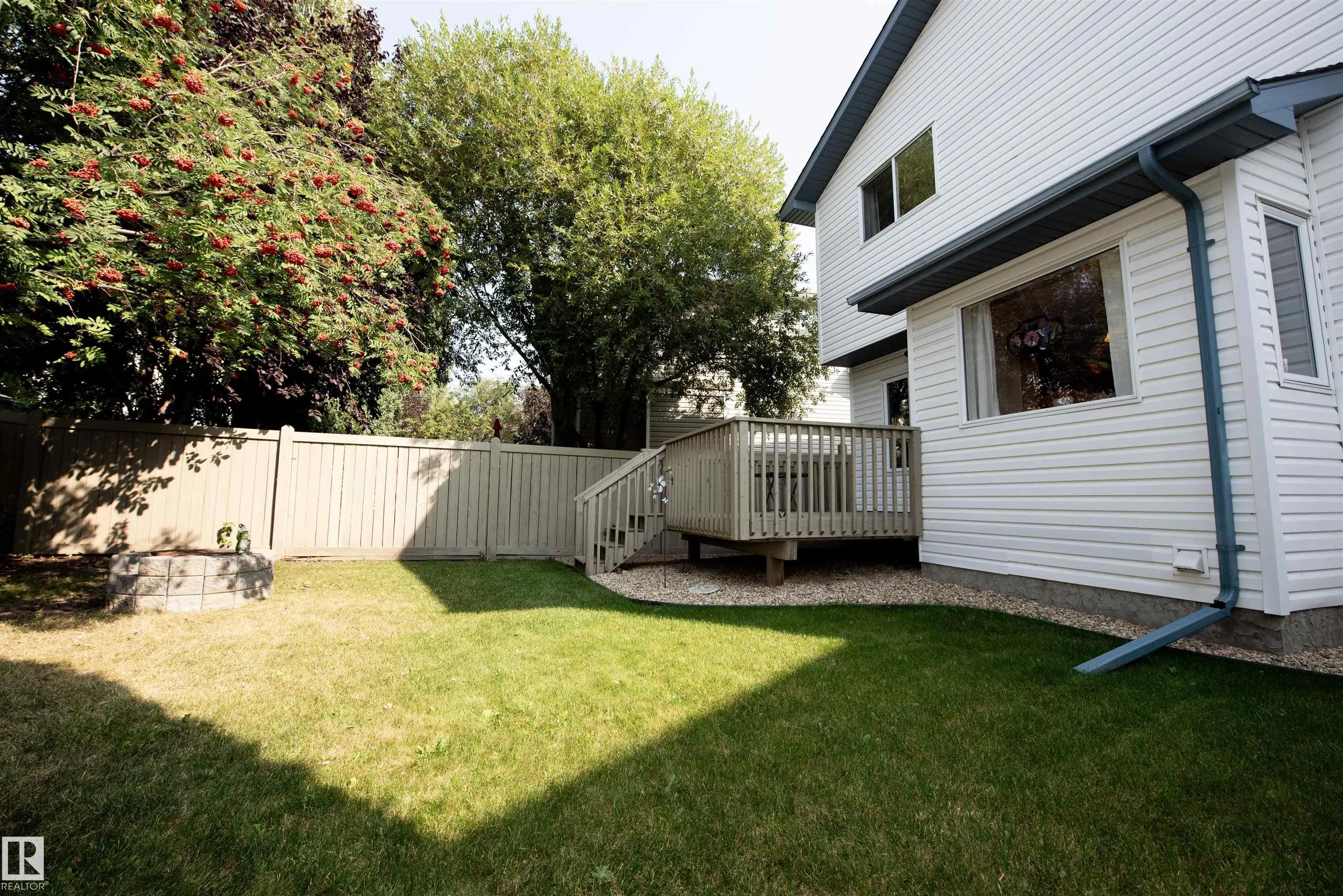 33 EASTCOTT Drive