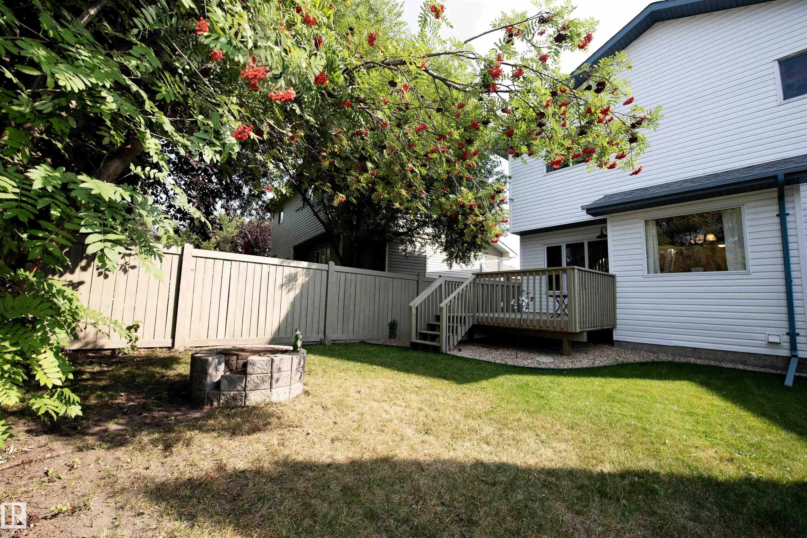 33 EASTCOTT Drive