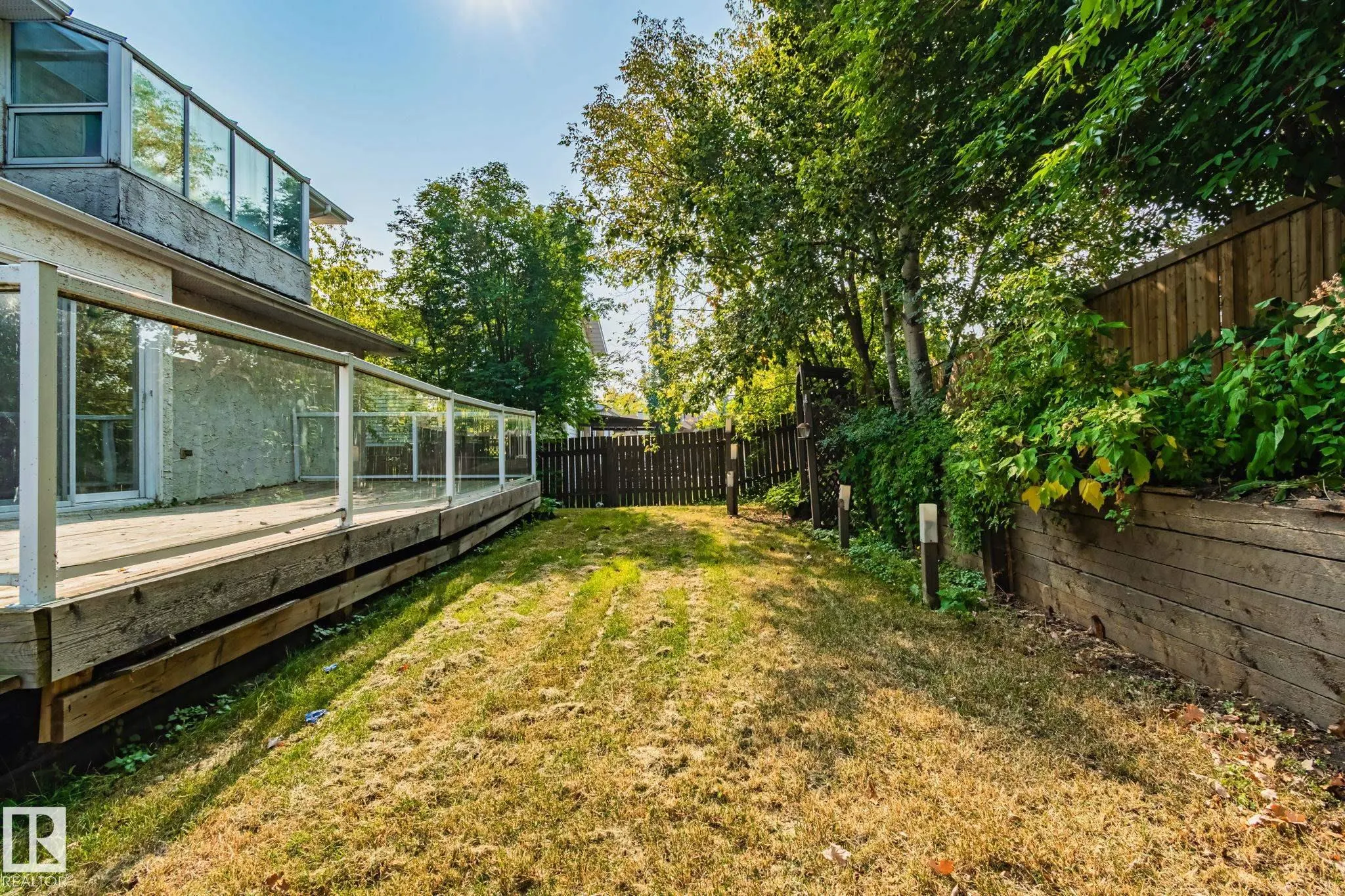 4 LEXINGTON Drive