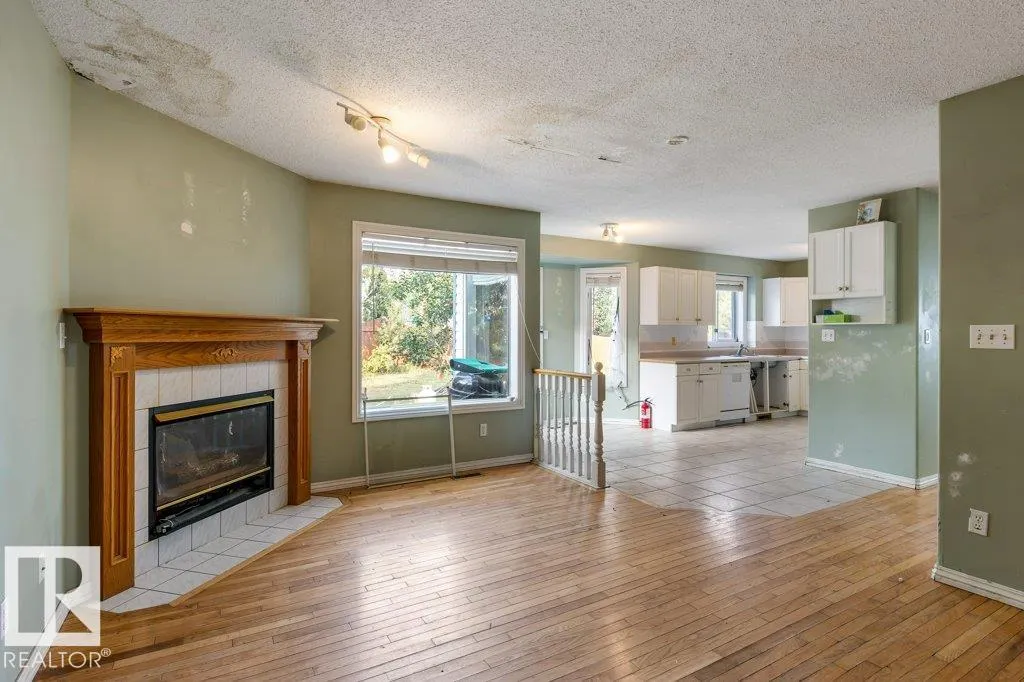 115 Deer Ridge DR