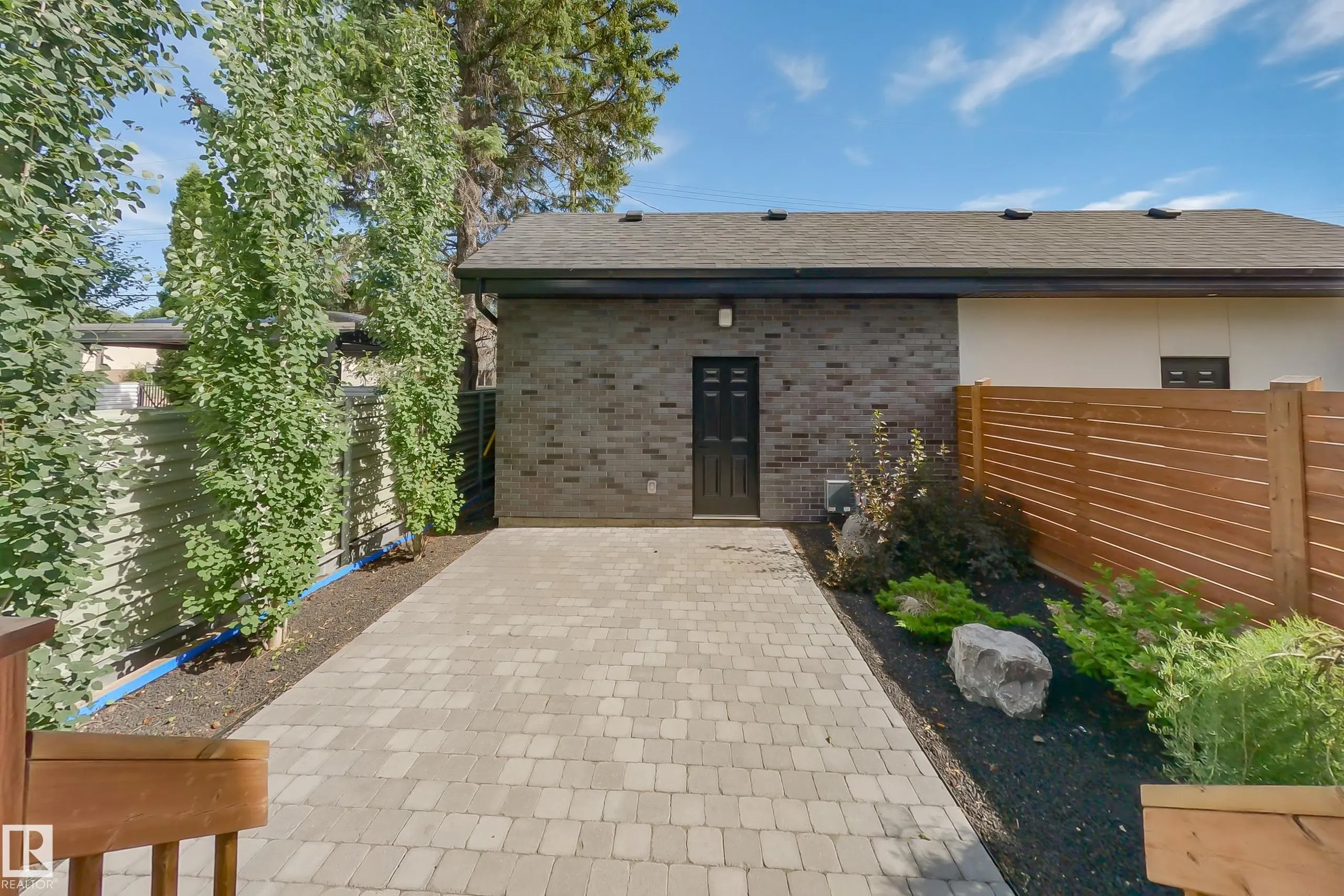 8803 STRATHEARN Drive