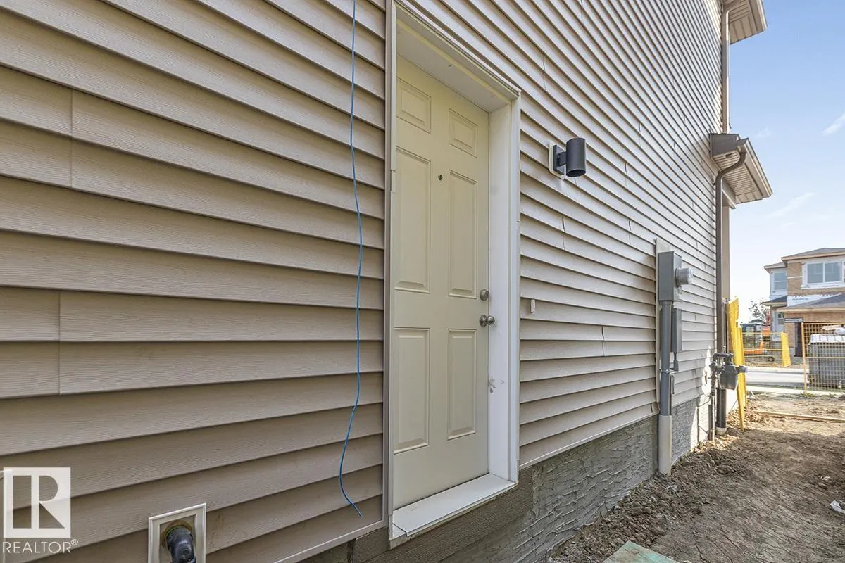 3975 WREN Loop