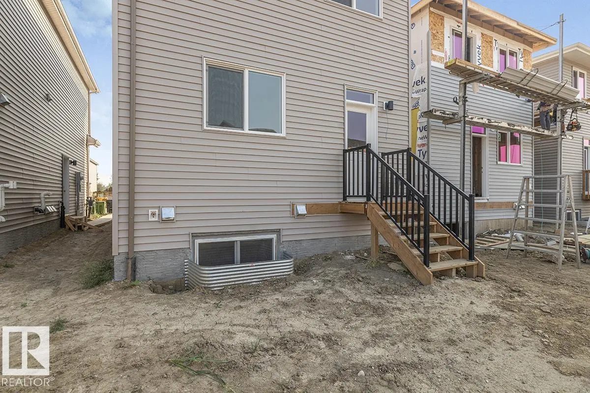 3975 WREN Loop