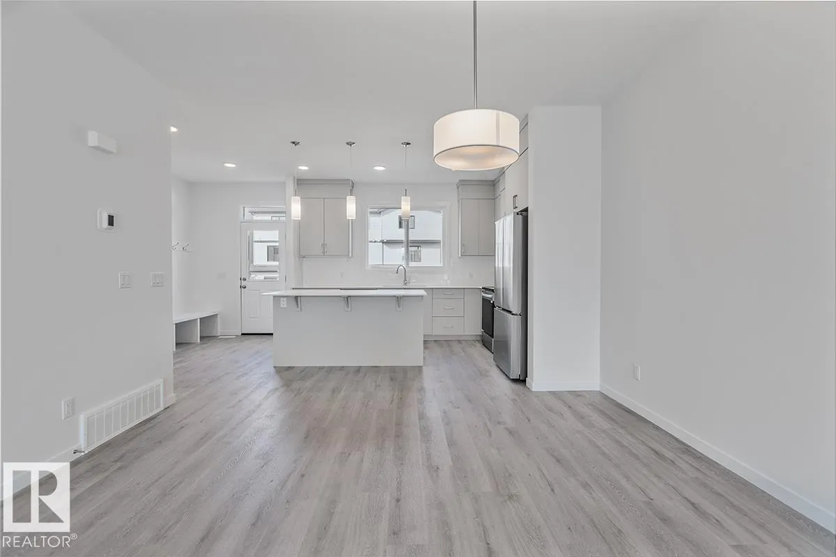 3975 WREN Loop
