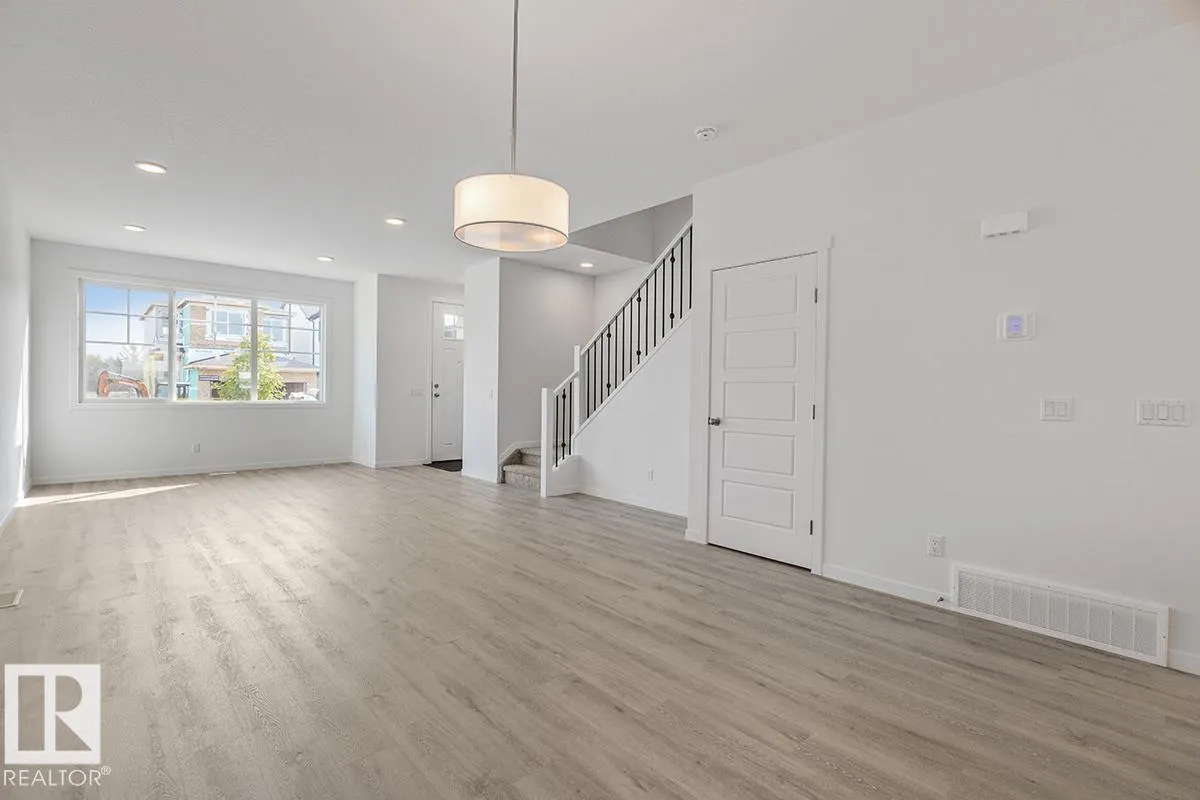 3975 WREN Loop