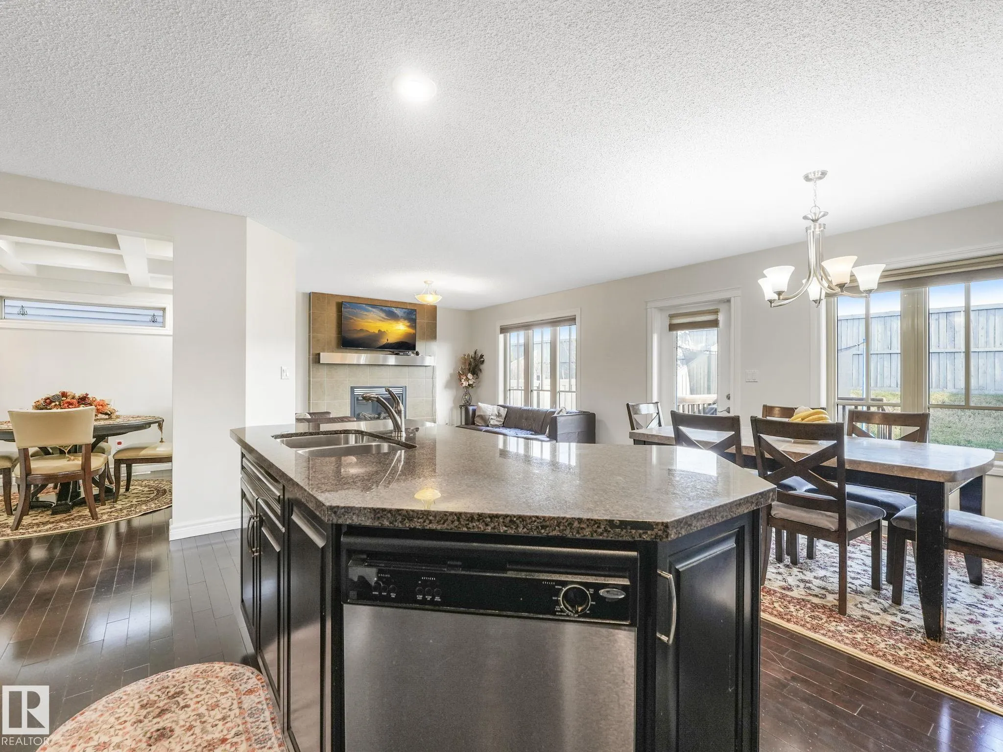 2651 ANDERSON Crescent