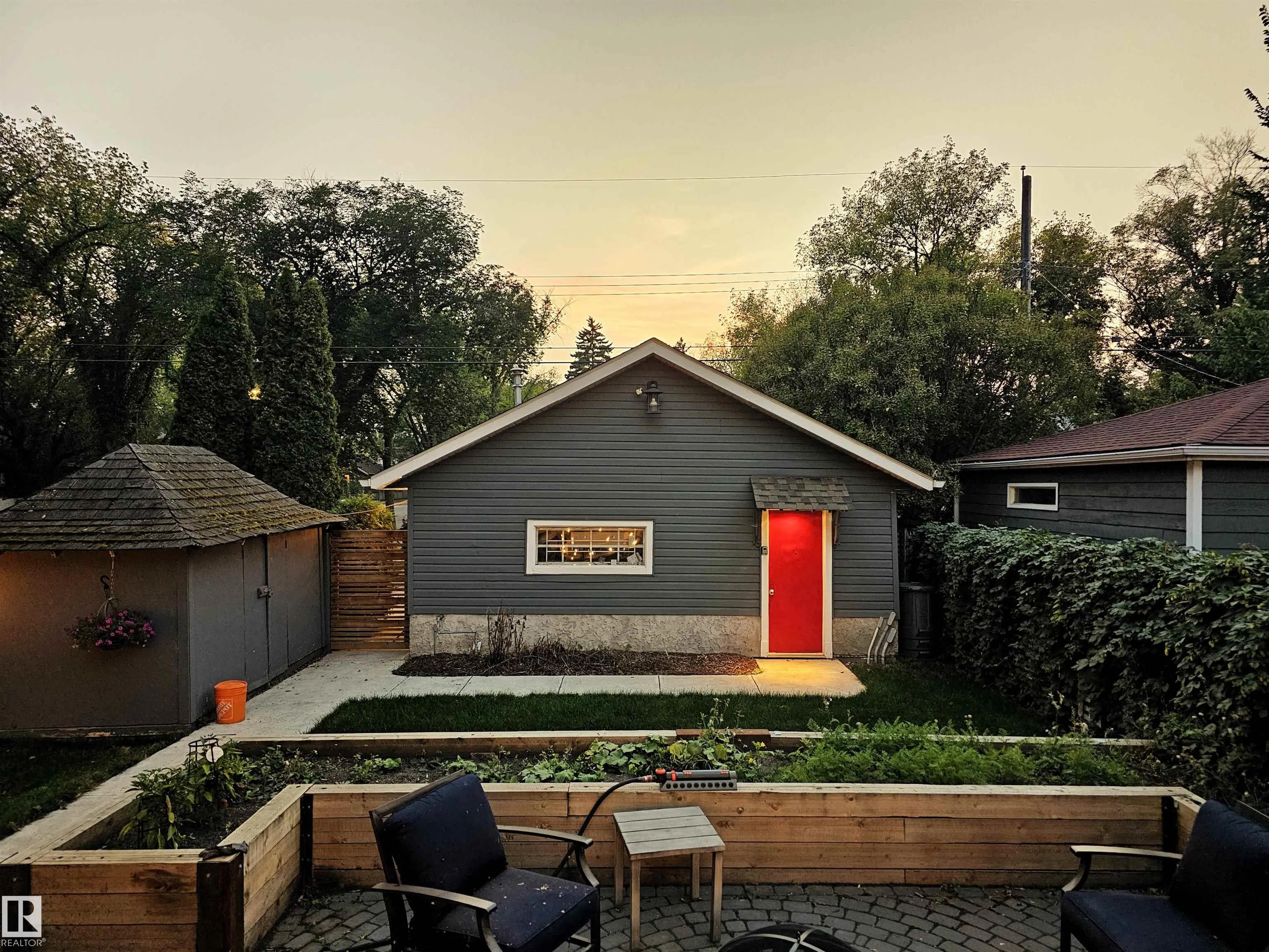 10804 125 Street