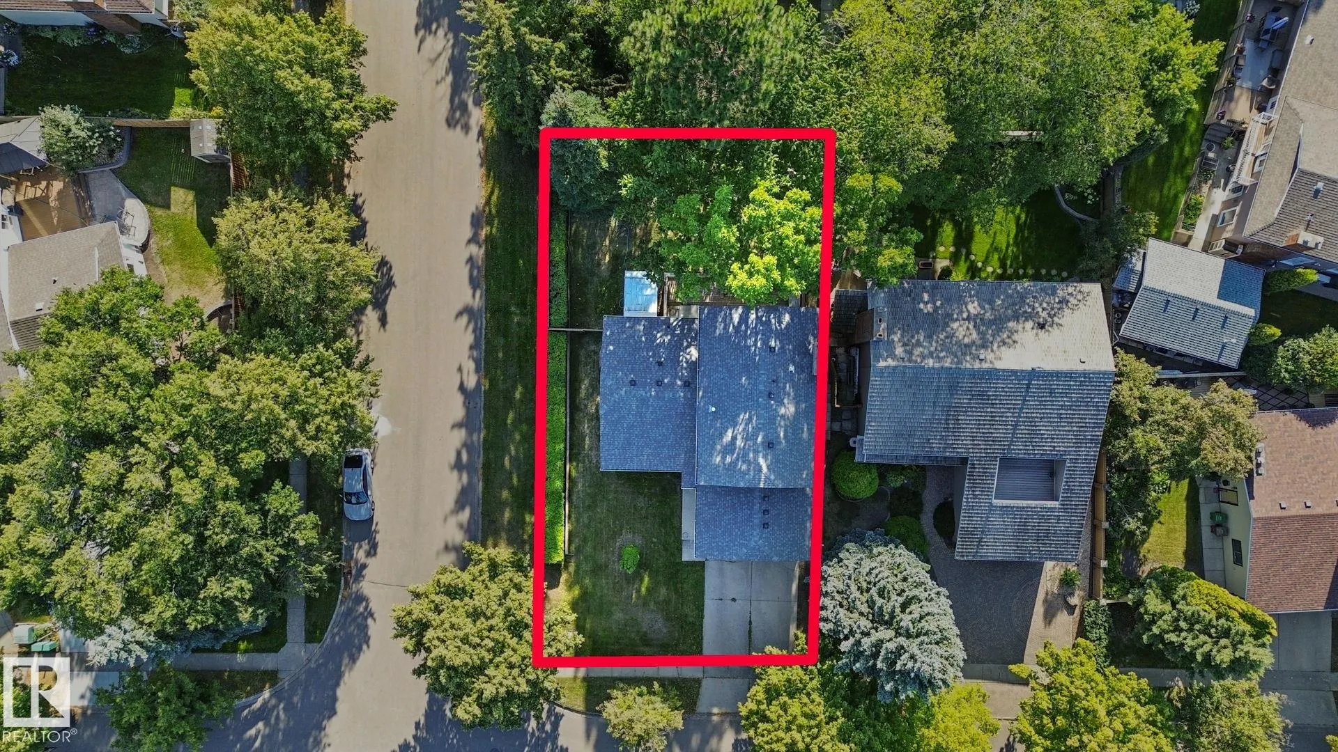 4 GLEN MEADOW Crescent