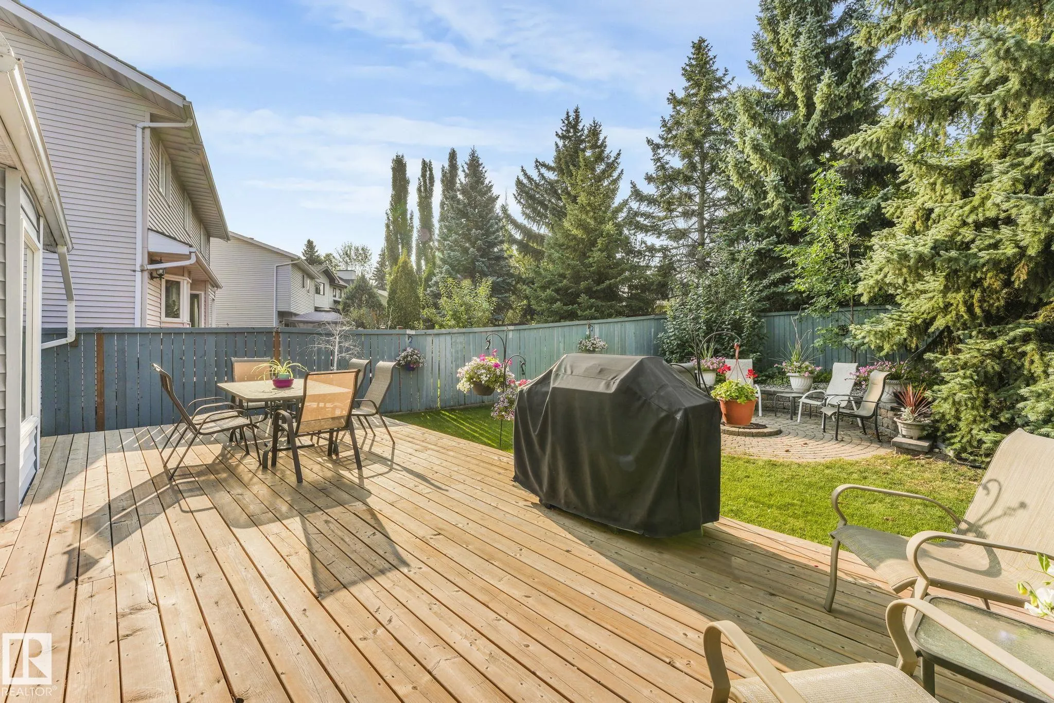 720 HENDRA Crescent