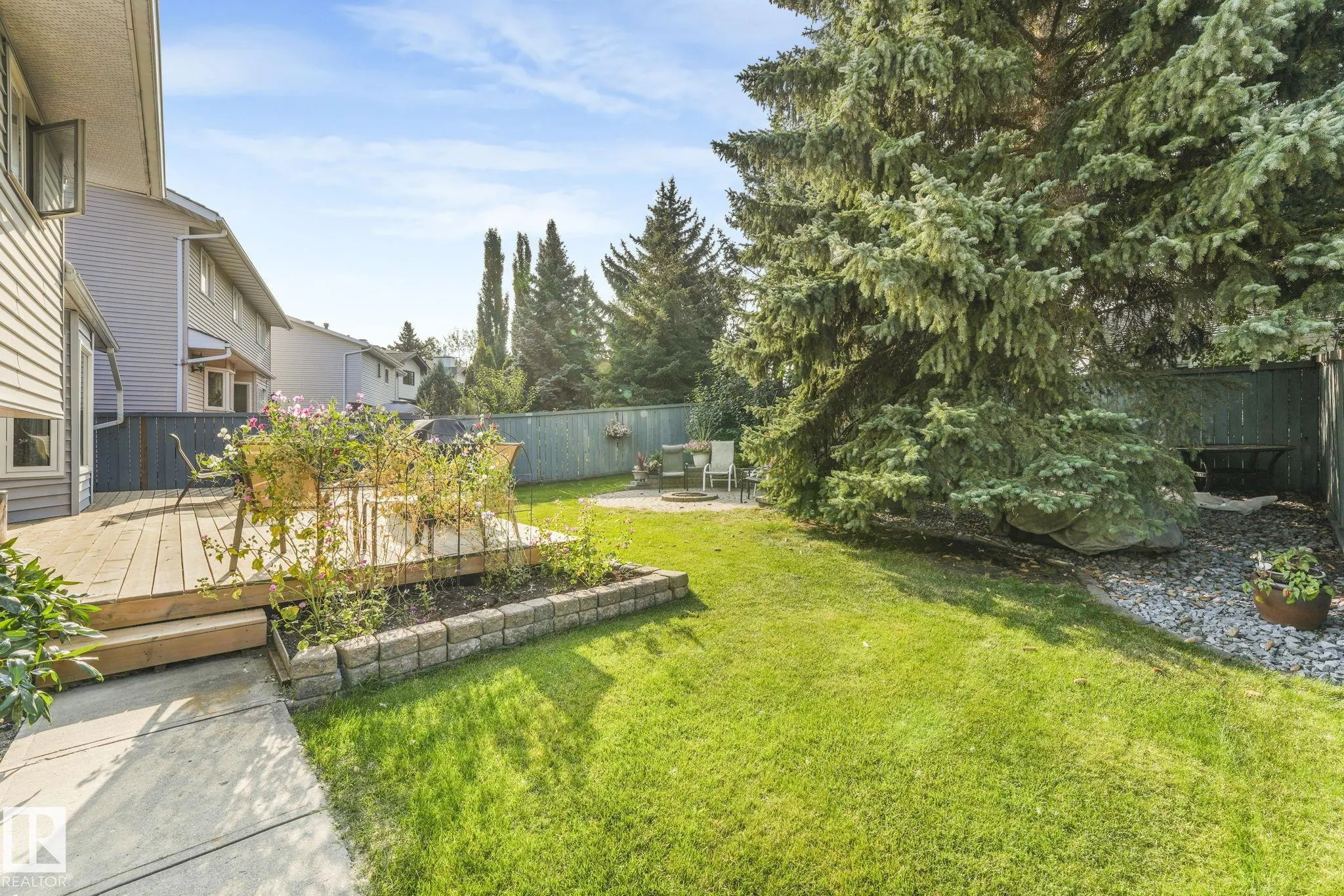 720 HENDRA Crescent