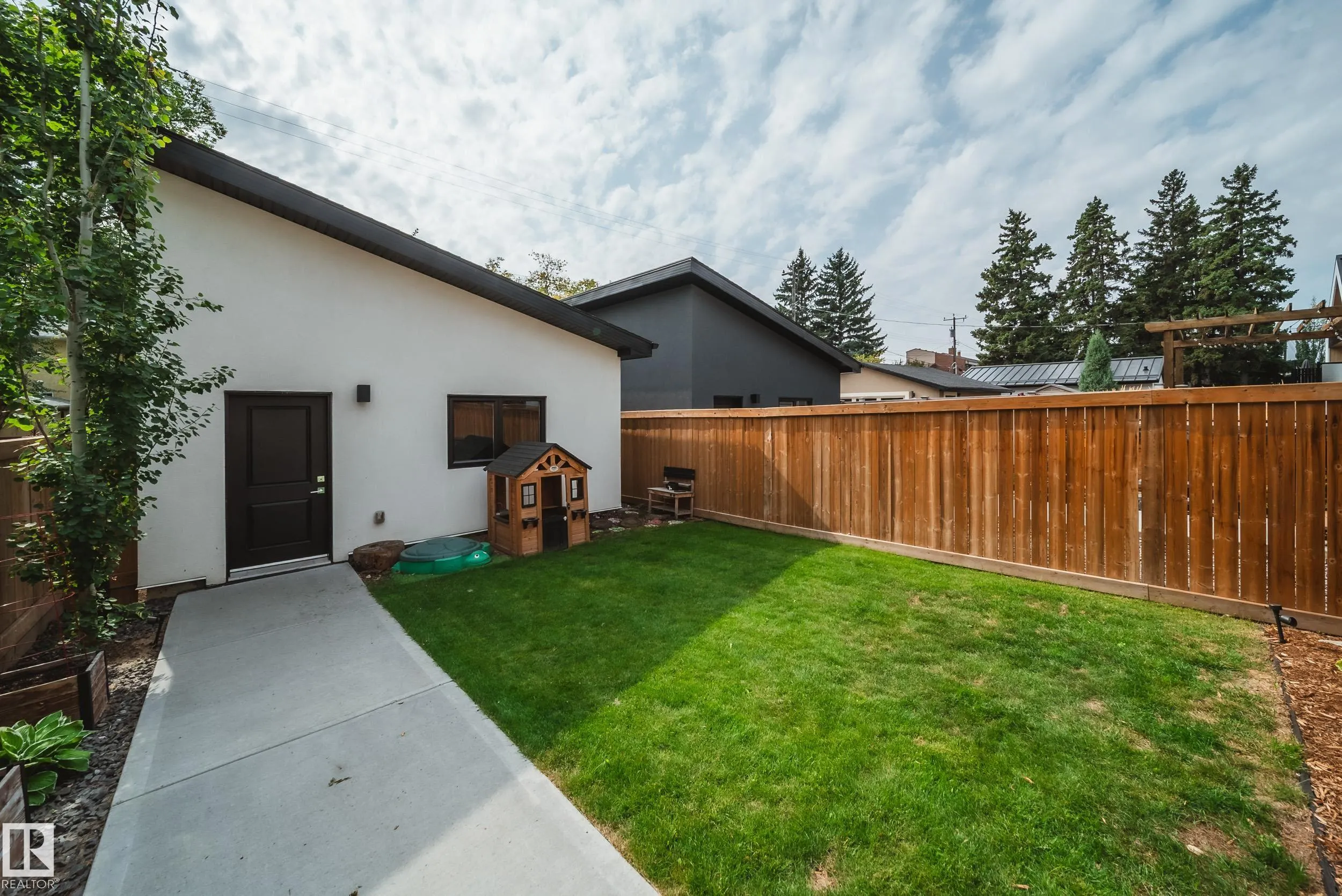 14005 105 Avenue