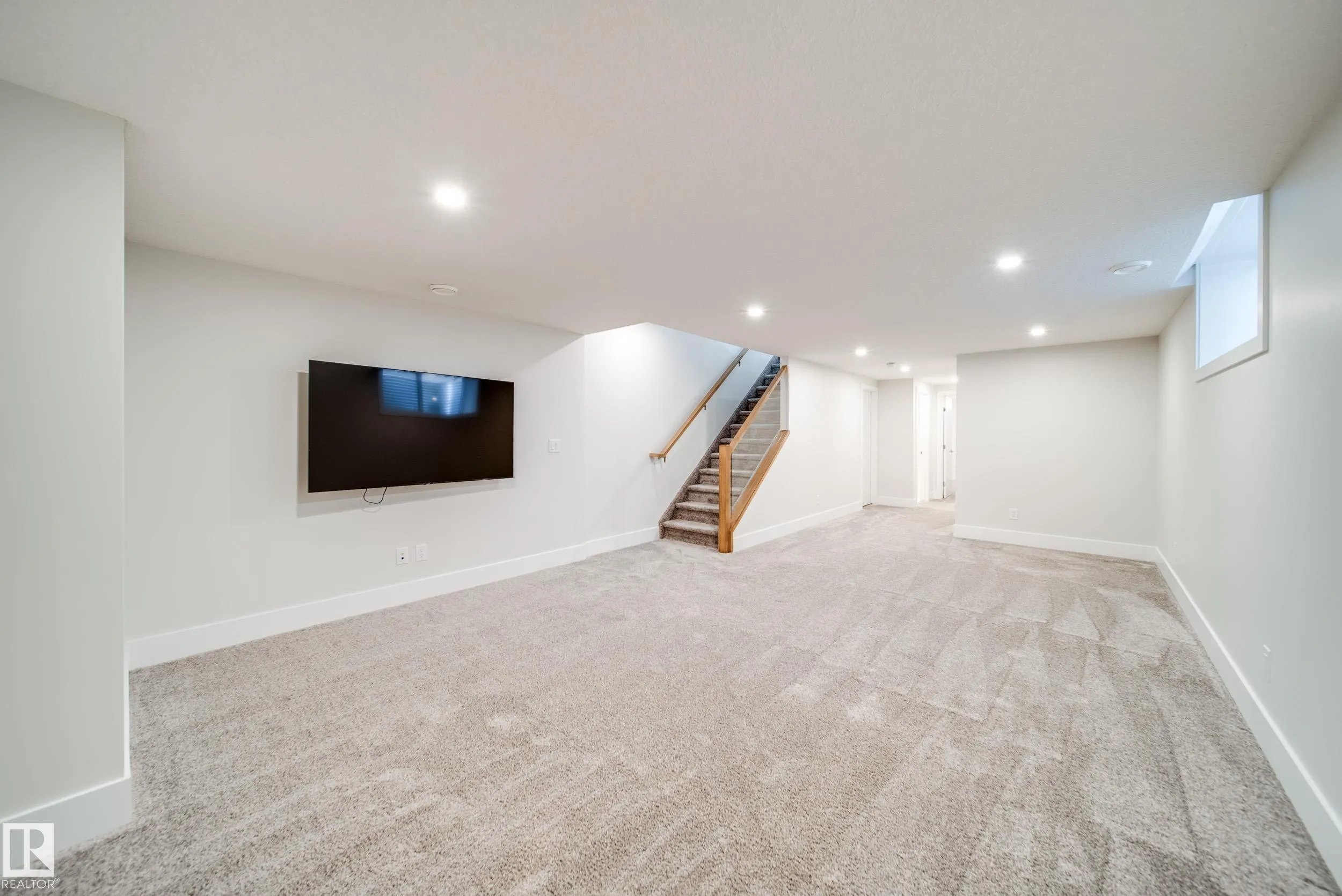 14005 105 Avenue