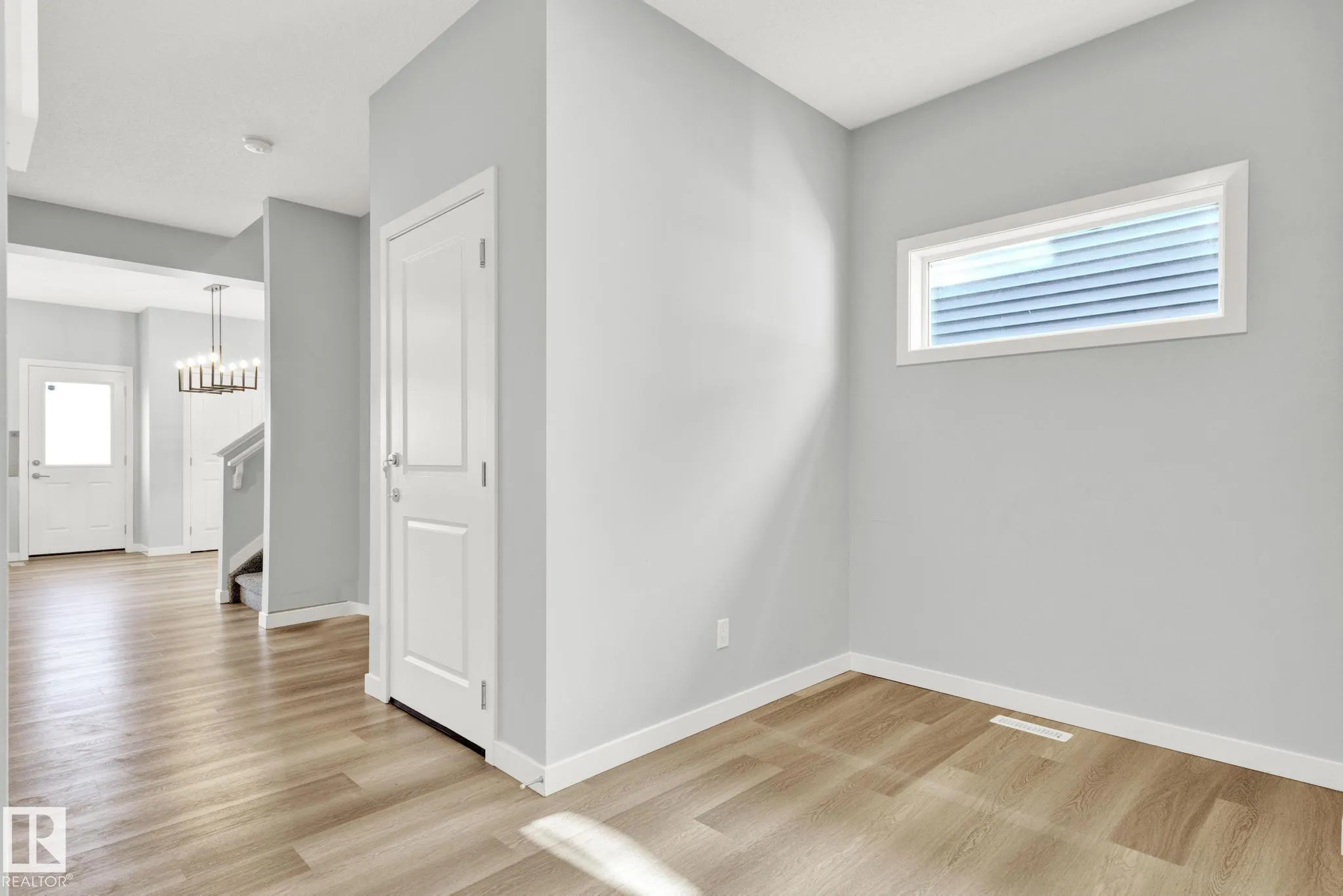1627 PLUM CIRCLE Circle