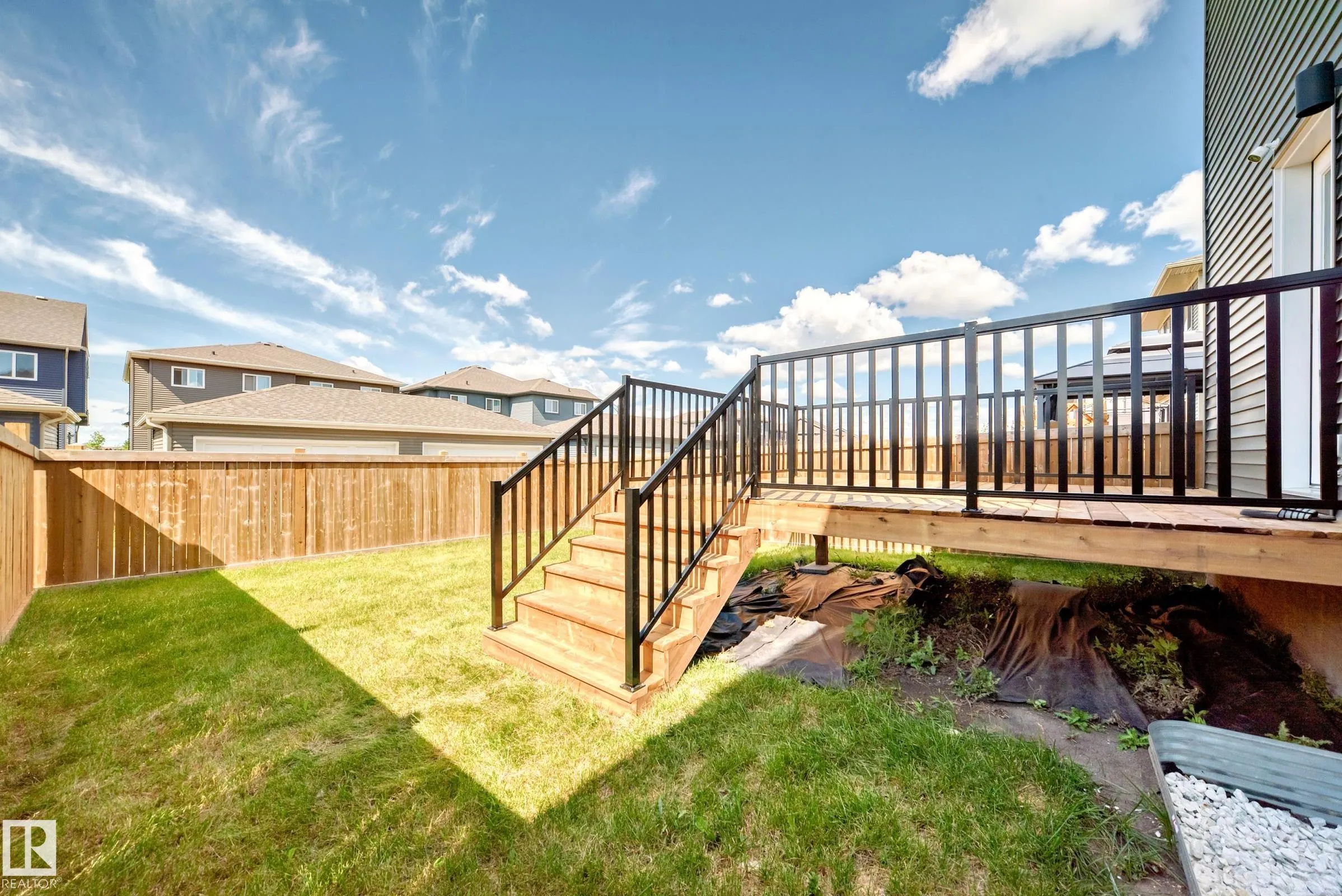 1627 PLUM CIRCLE Circle