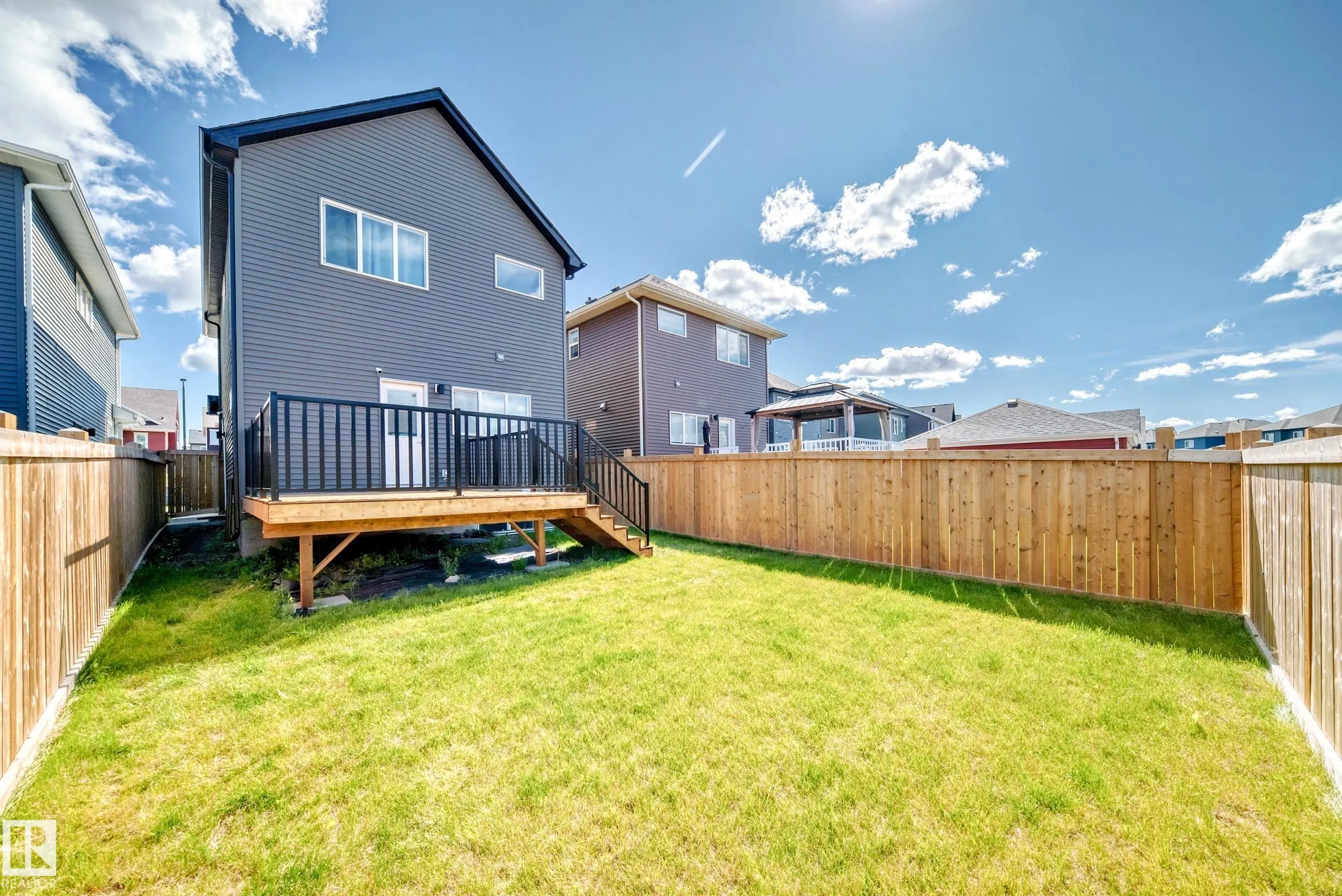 1627 PLUM CIRCLE Circle