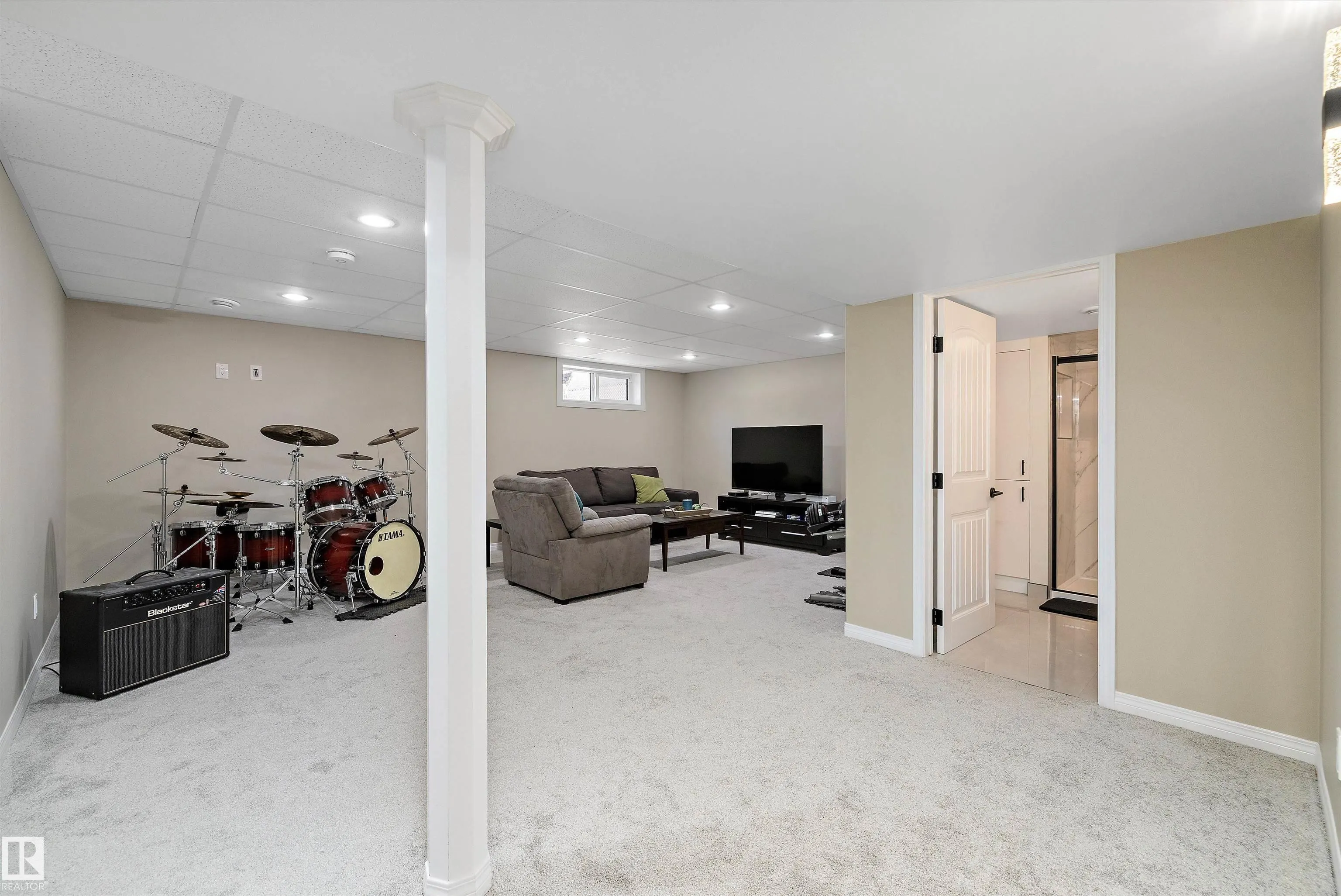 15903 132 Street