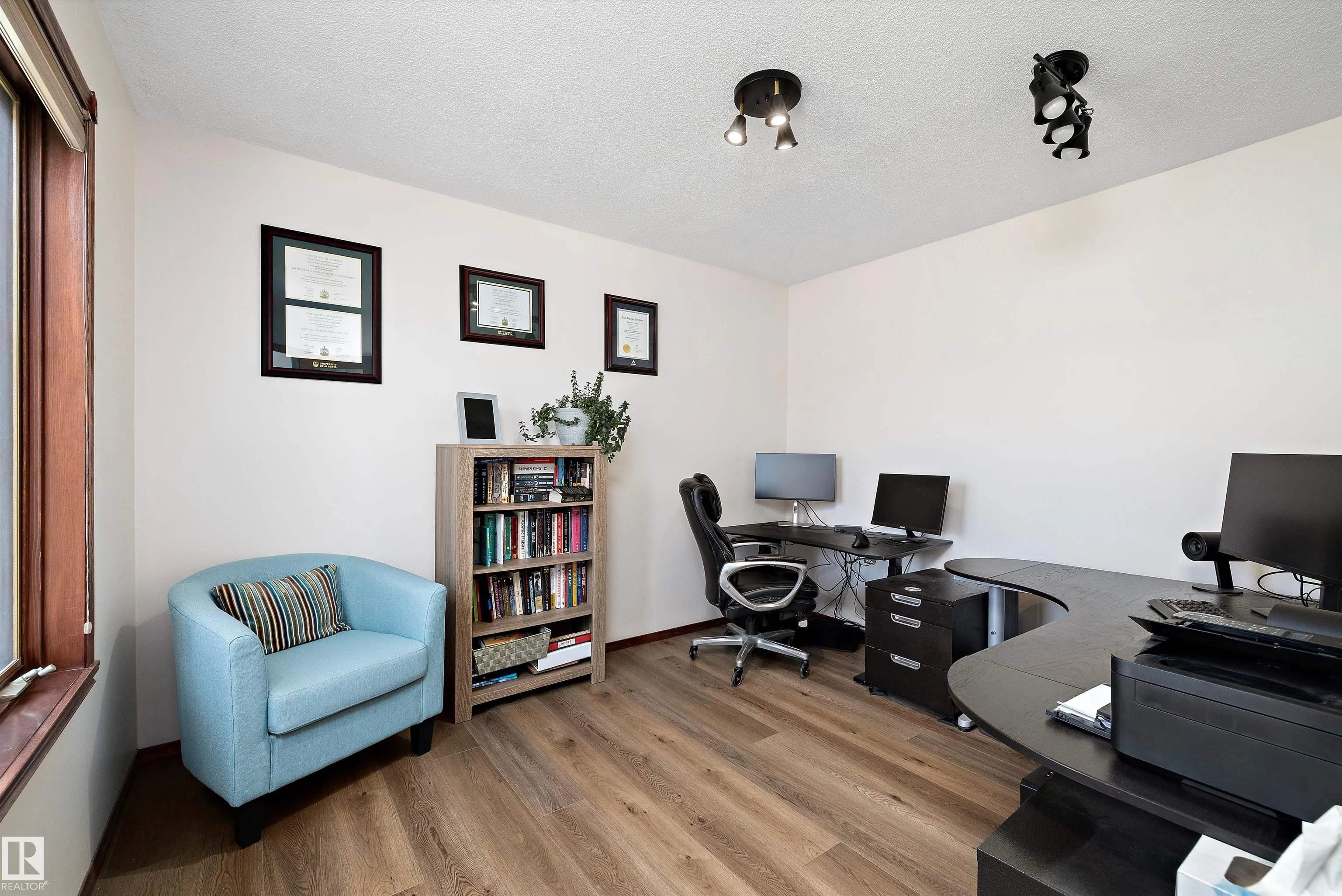 15903 132 Street