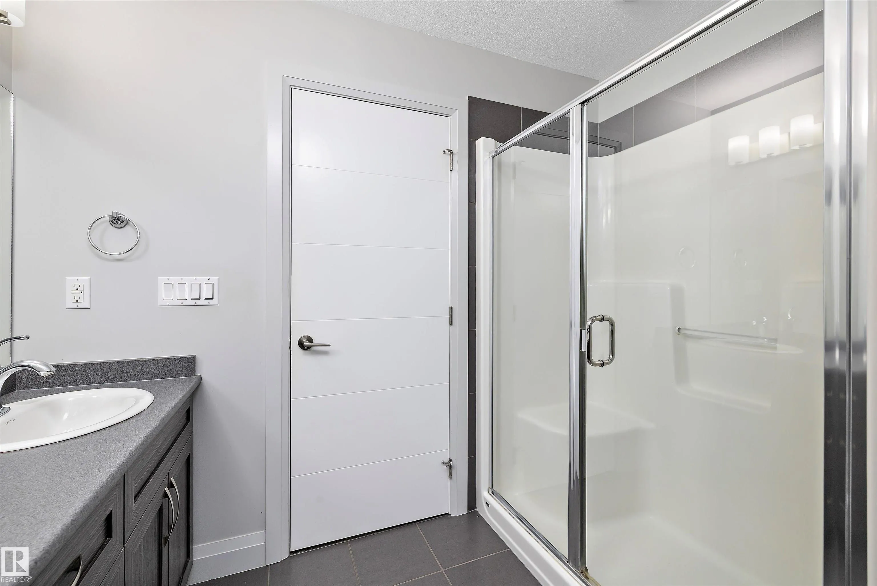 84 GREENBURY Boulevard