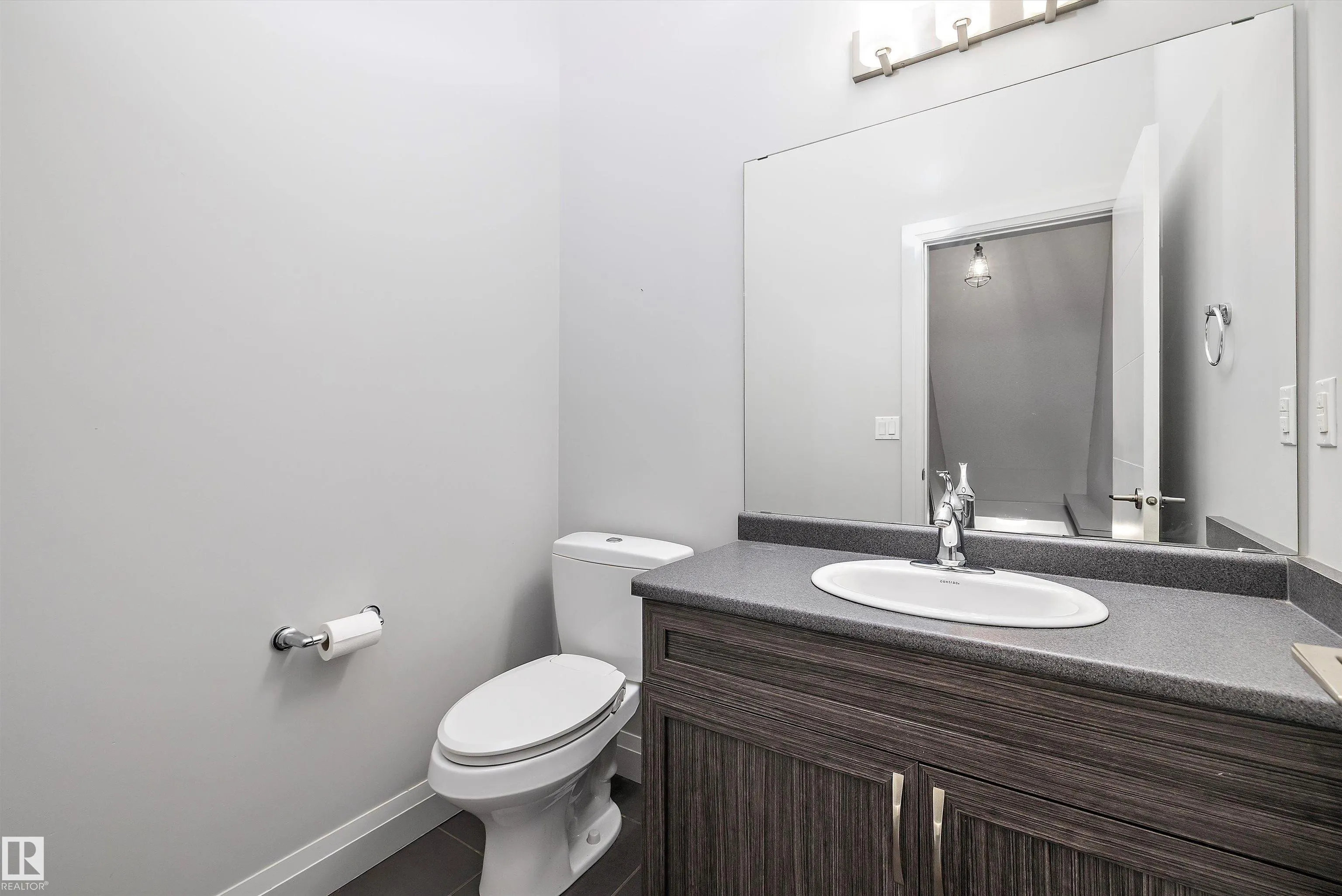 84 GREENBURY Boulevard