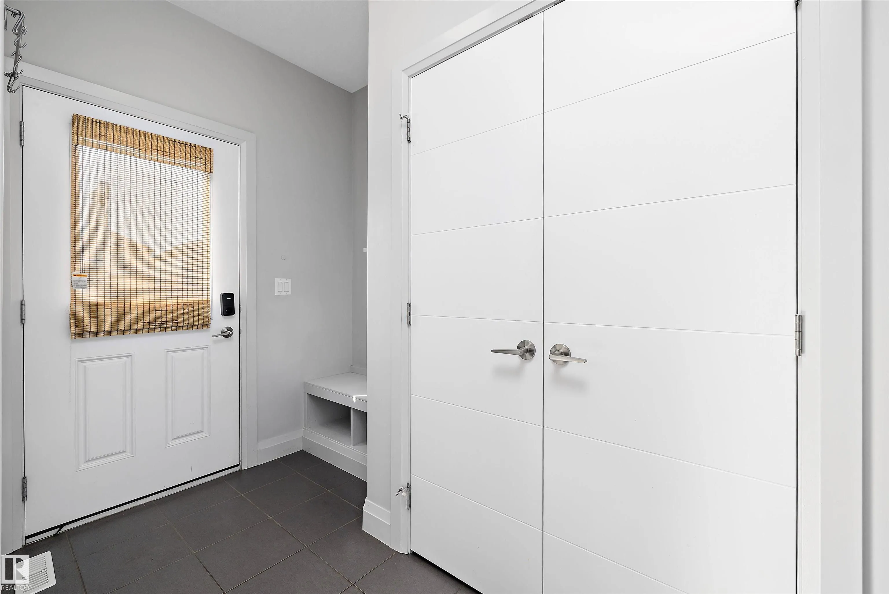 84 GREENBURY Boulevard