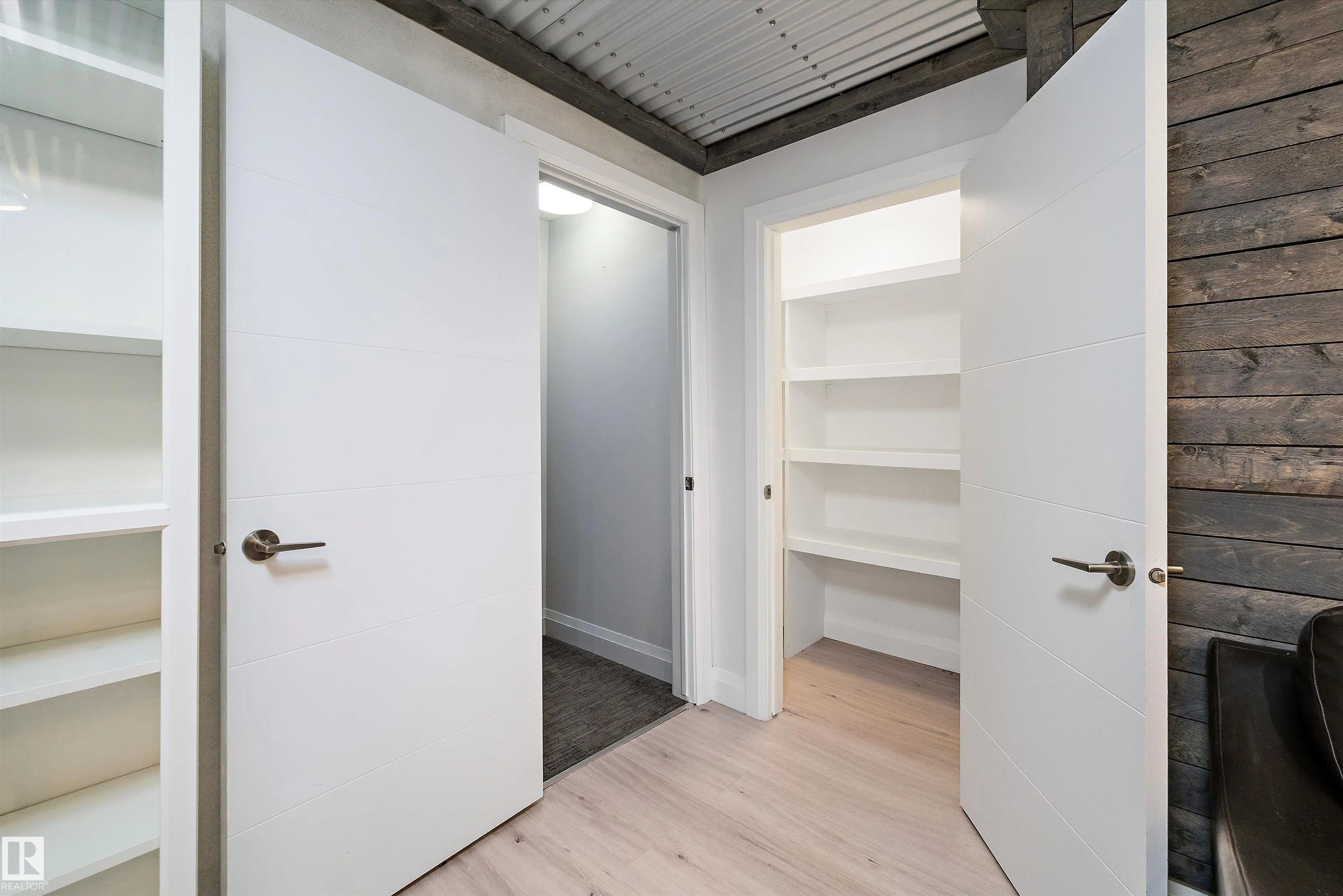 84 GREENBURY Boulevard