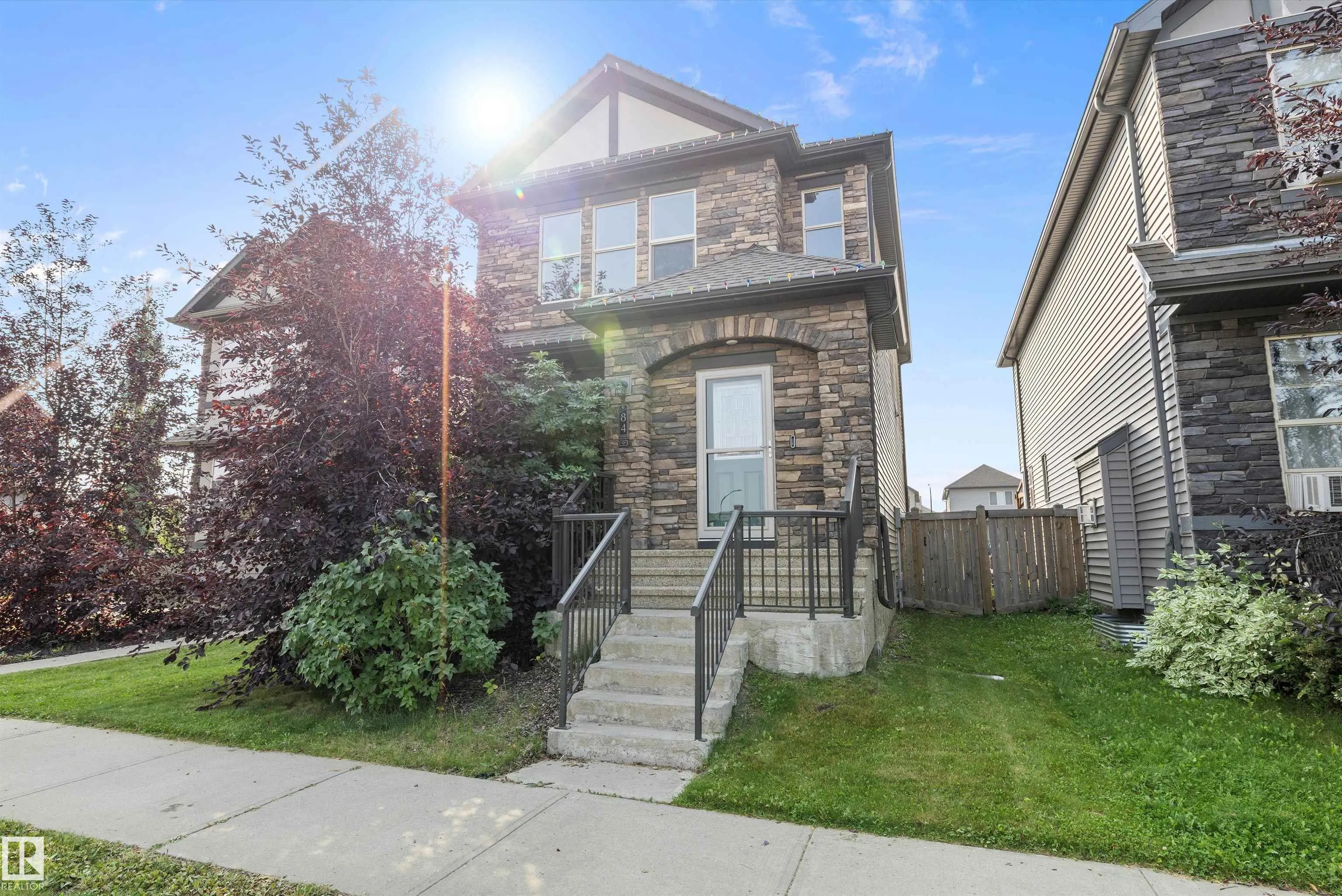 84 GREENBURY Boulevard