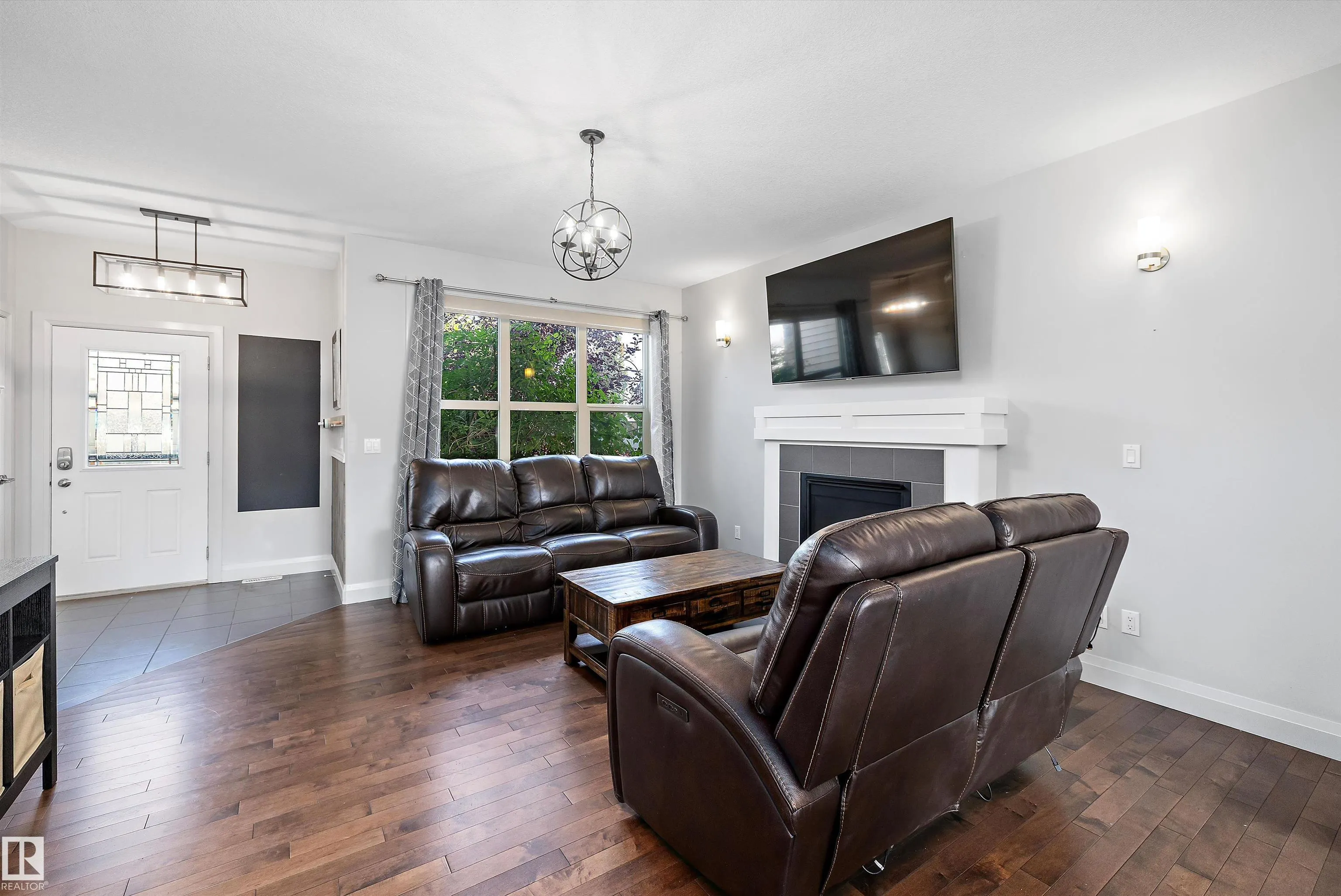 84 GREENBURY Boulevard