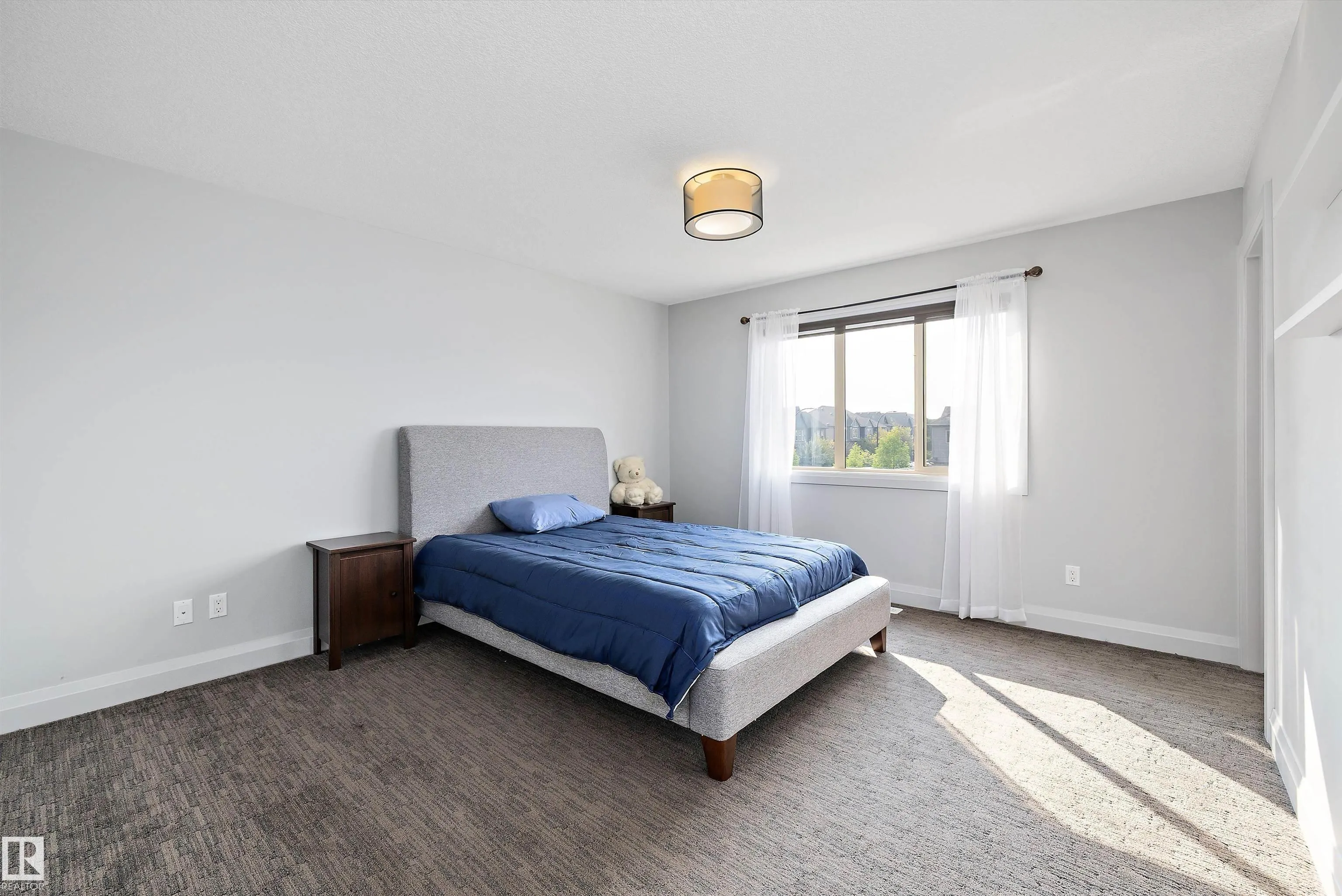 84 GREENBURY Boulevard