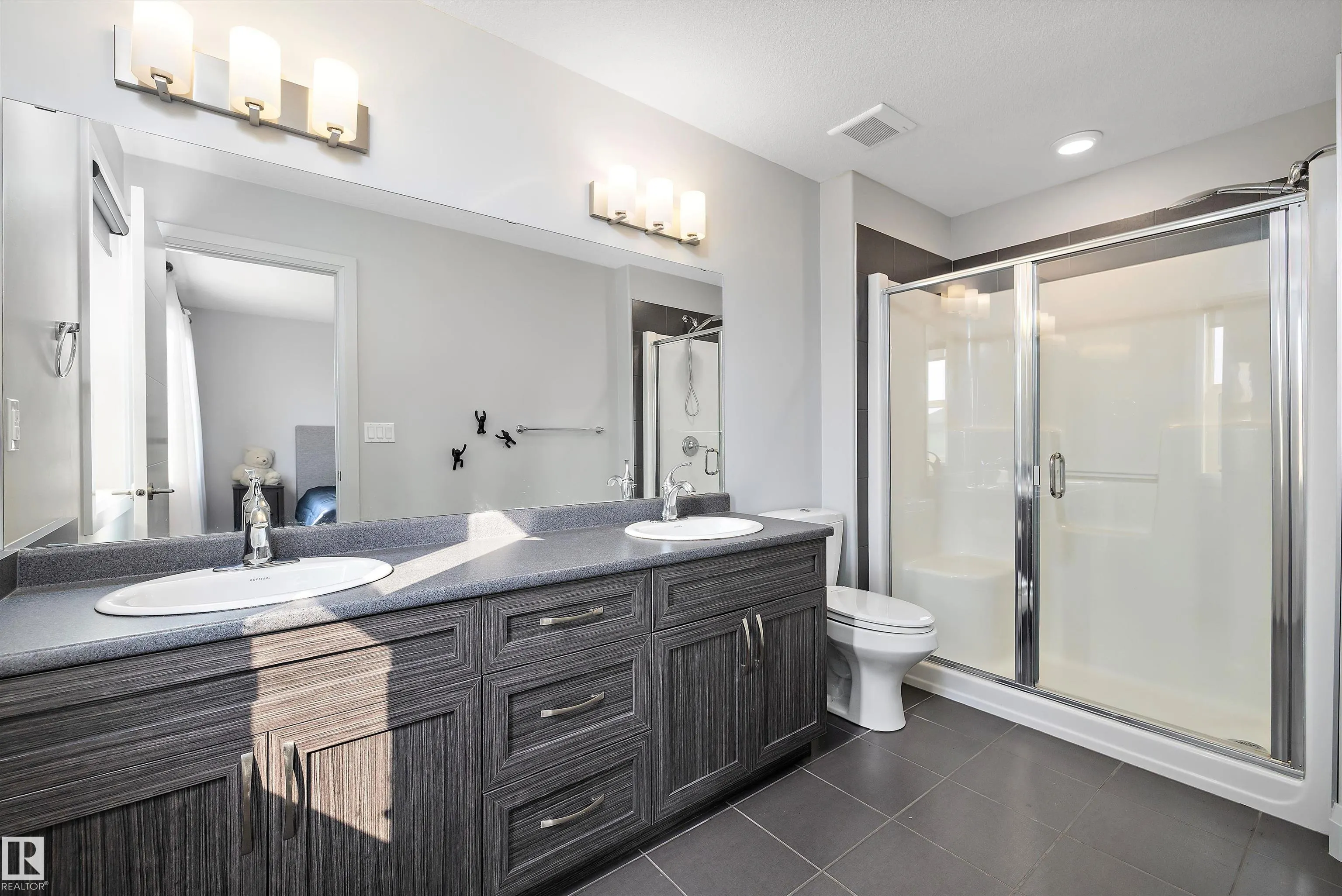 84 GREENBURY Boulevard