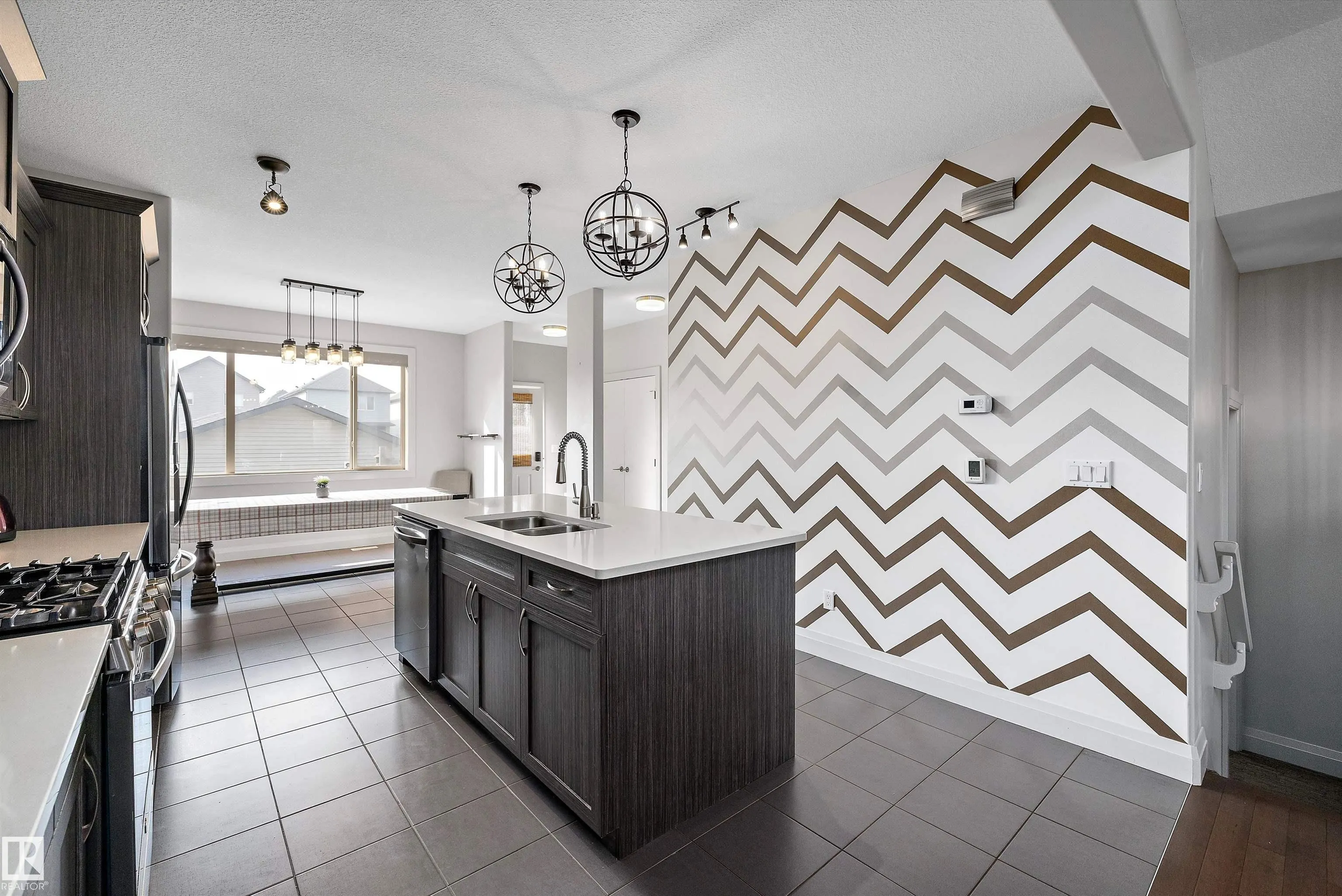 84 GREENBURY Boulevard