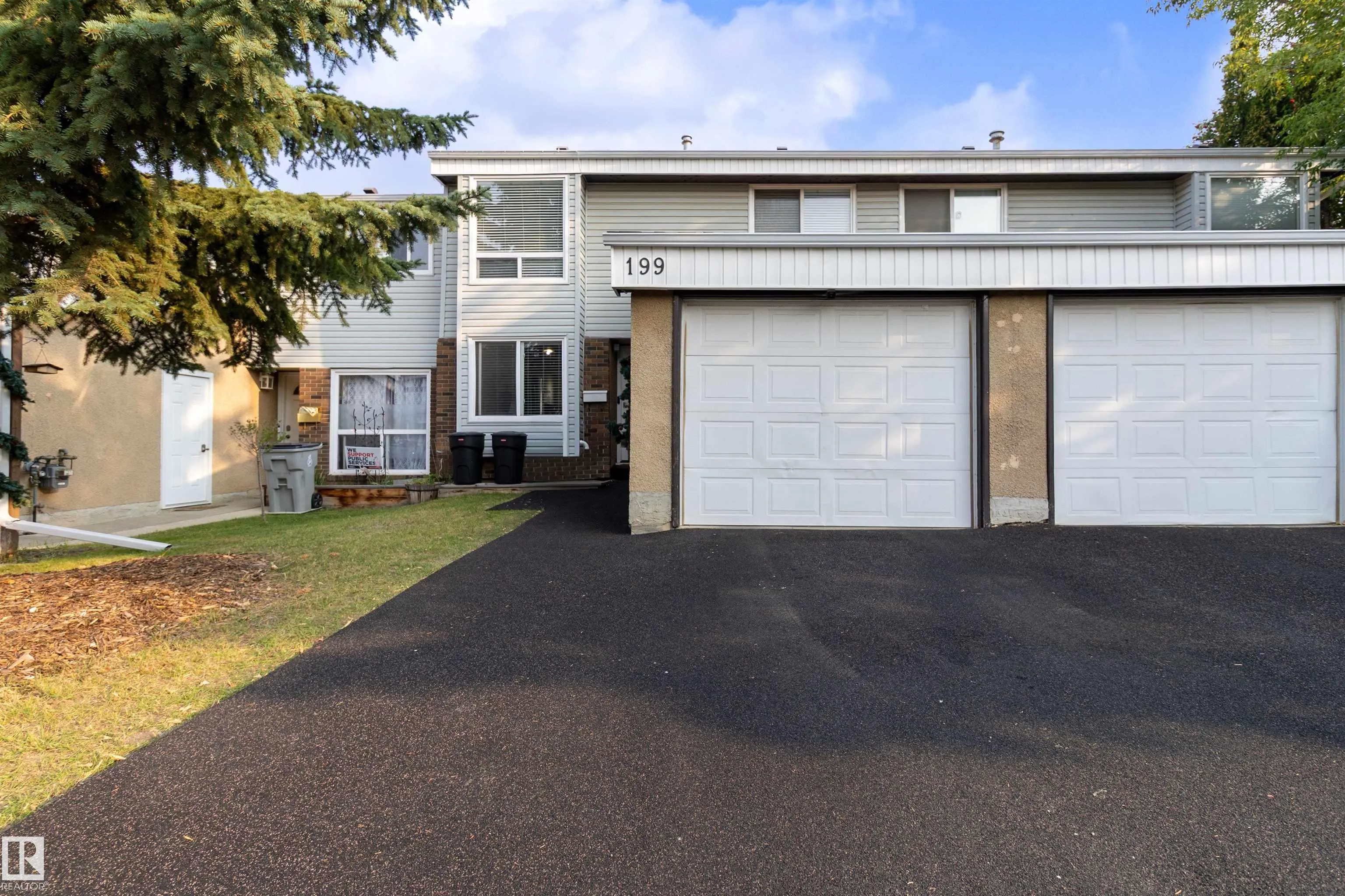 199 GRANDIN Village