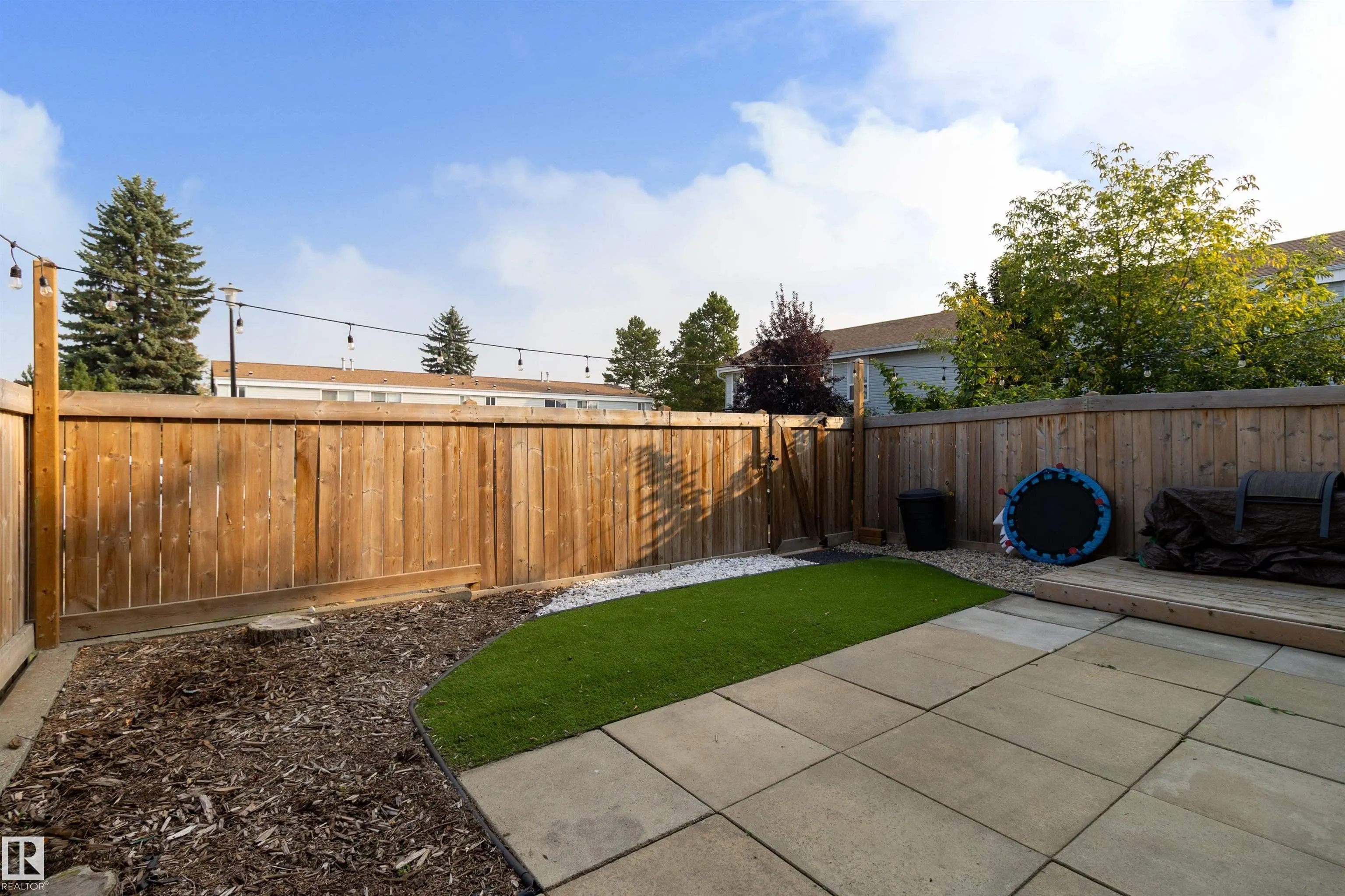199 GRANDIN Village