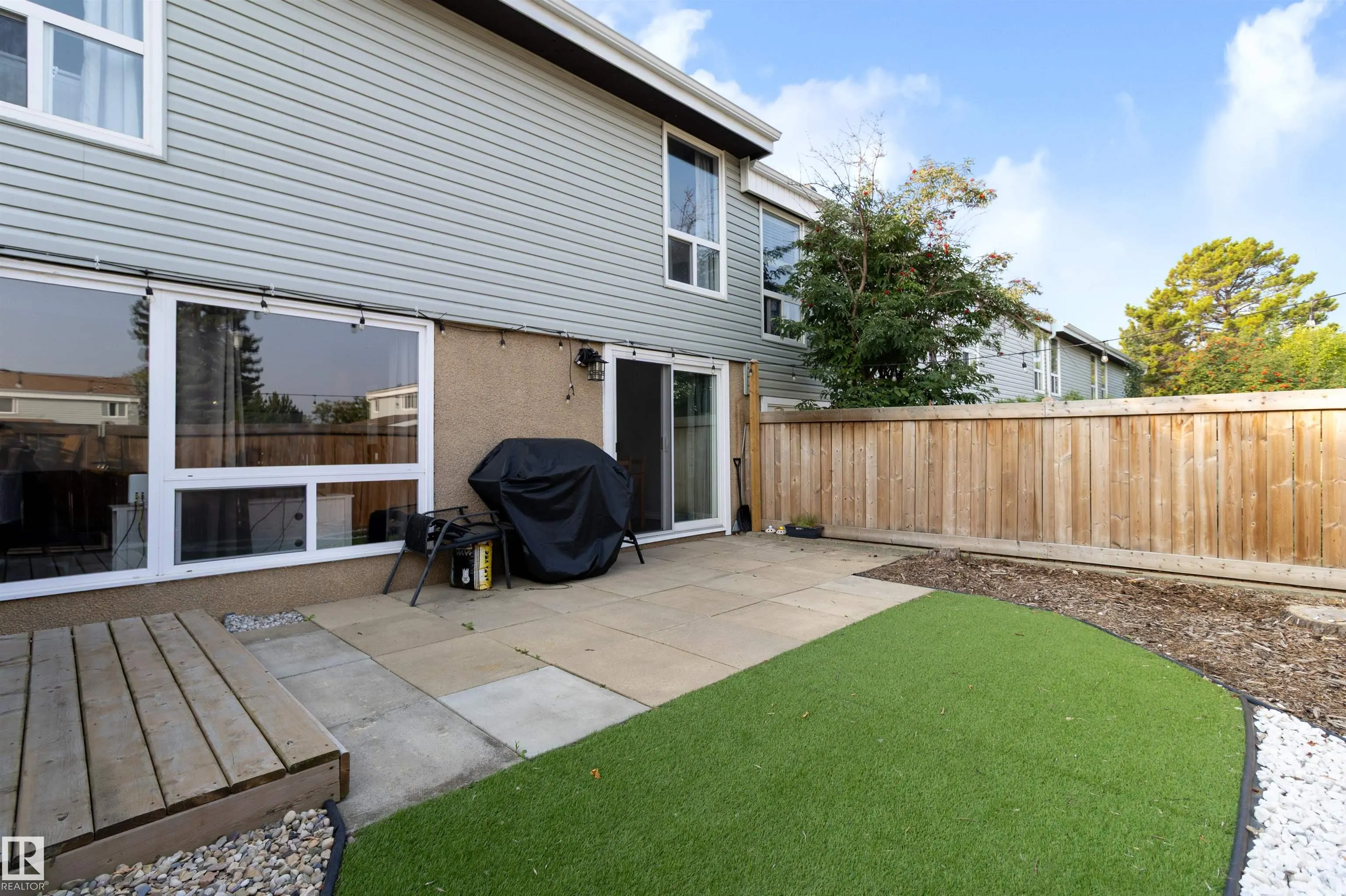 199 GRANDIN Village
