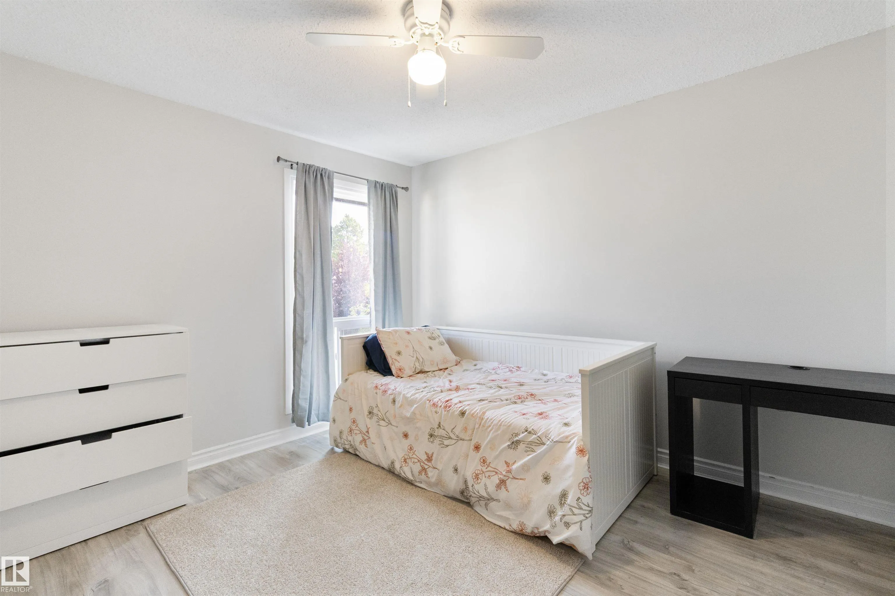 199 GRANDIN Village