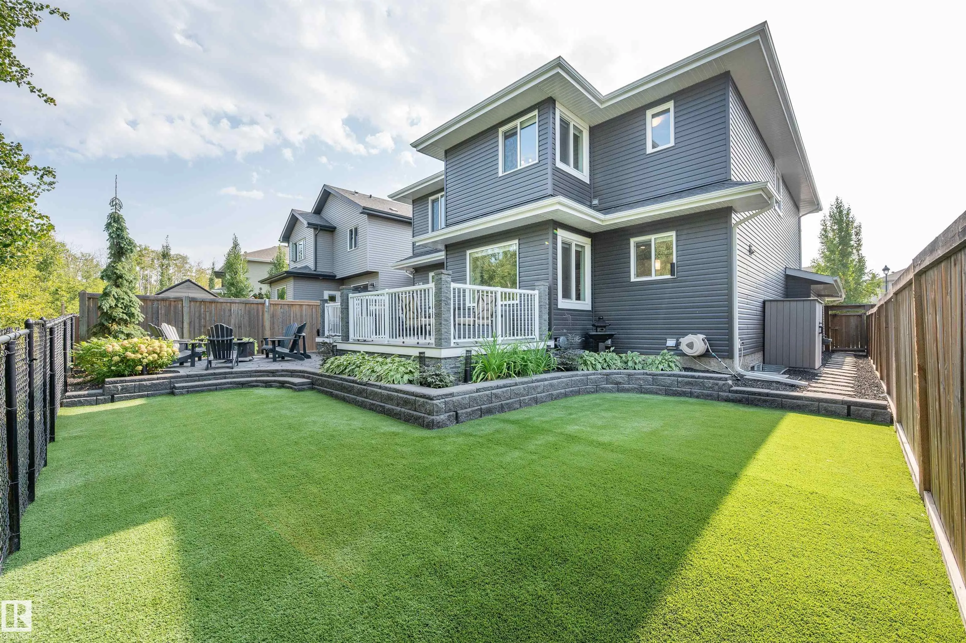 105 CRESTHAVEN Grove