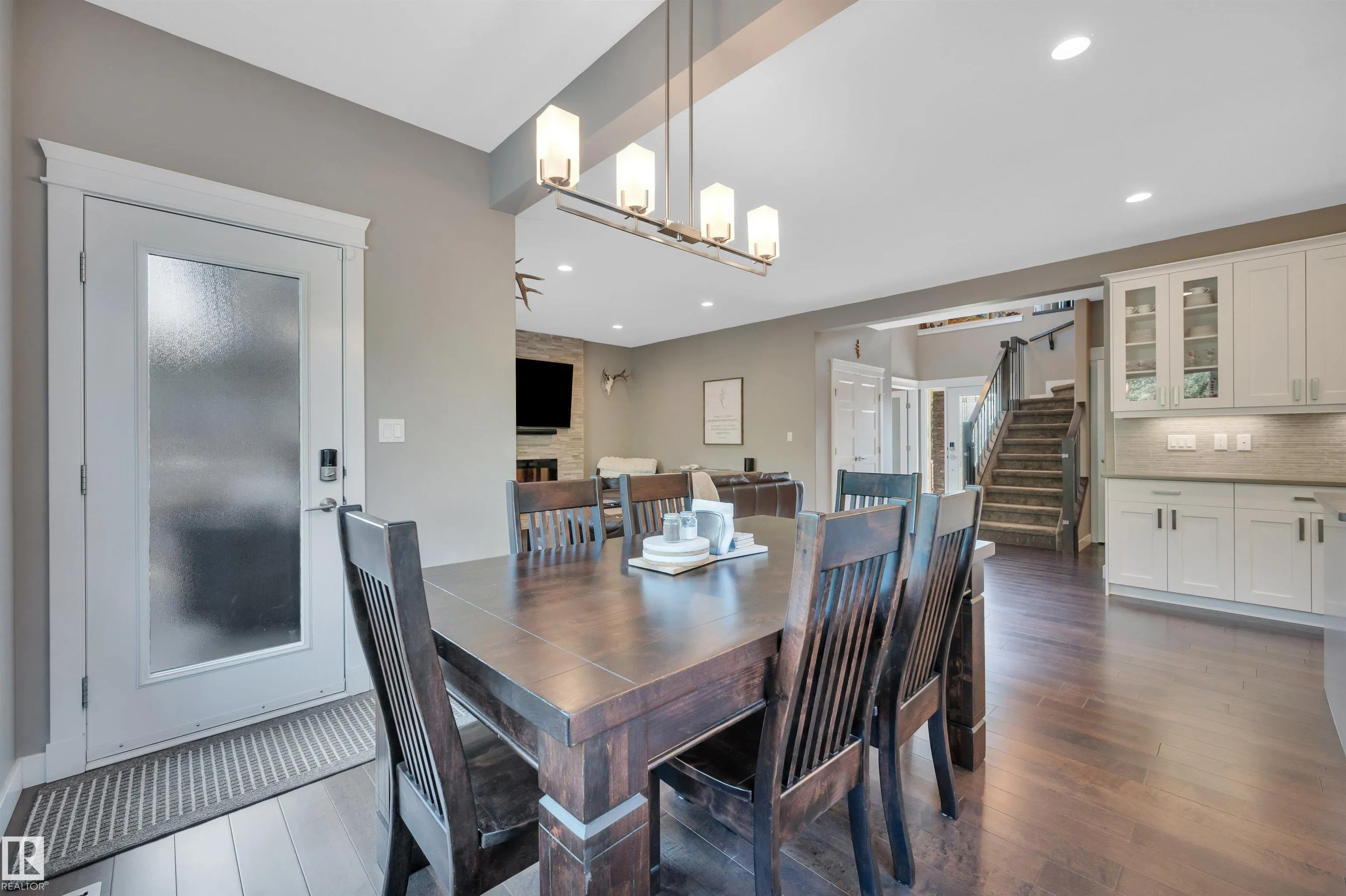 105 CRESTHAVEN Grove