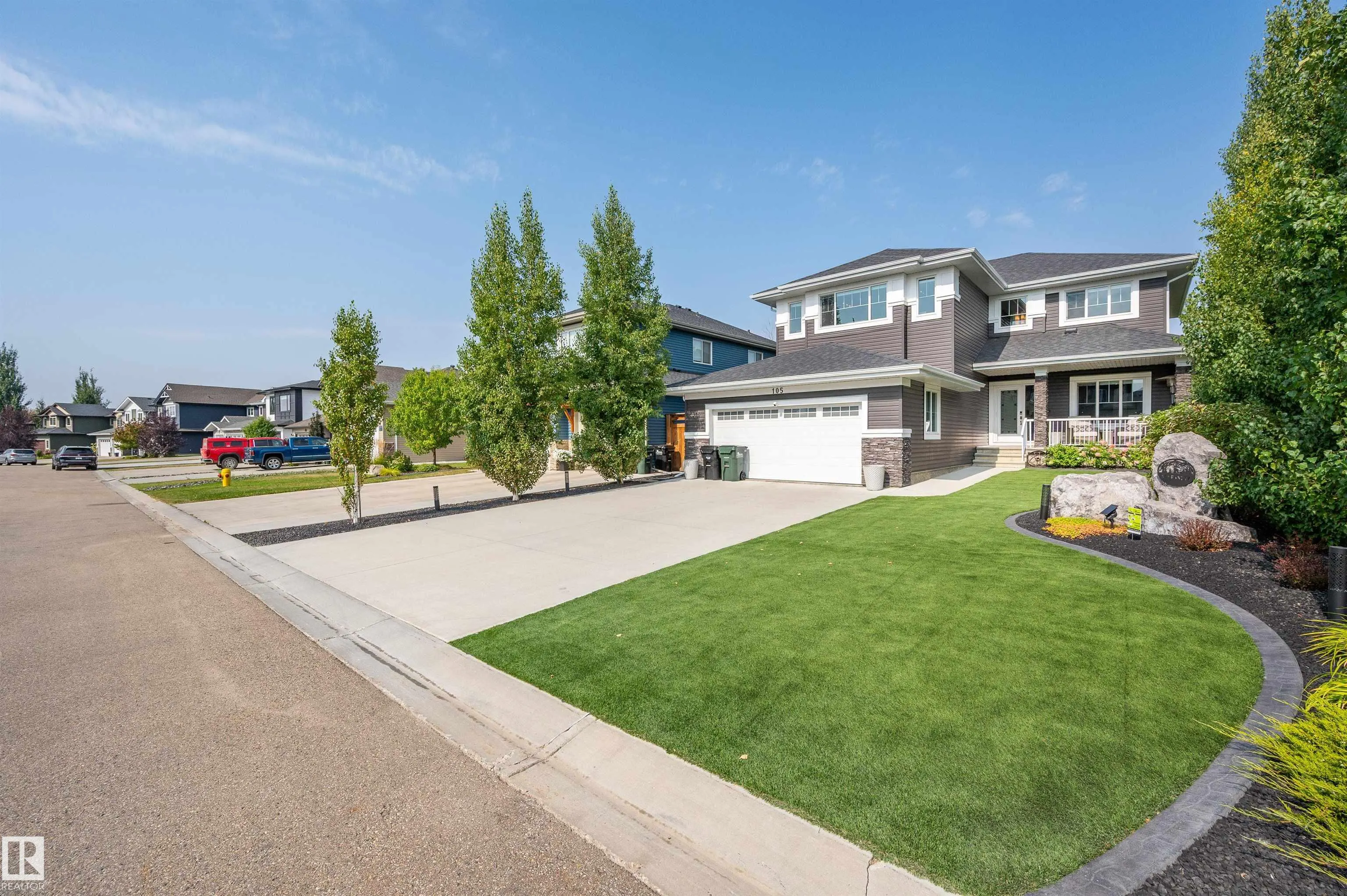 105 CRESTHAVEN Grove