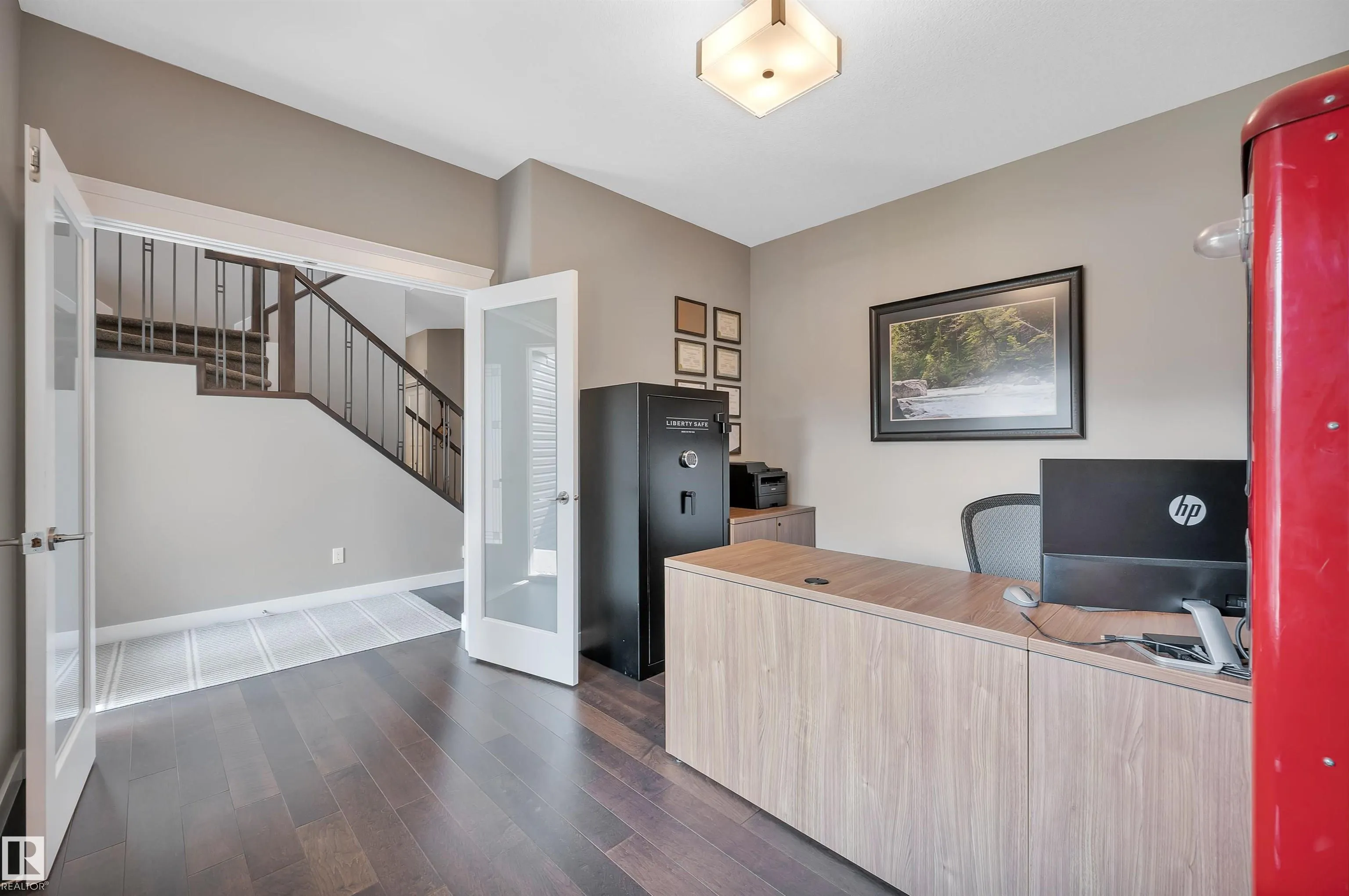 105 CRESTHAVEN Grove
