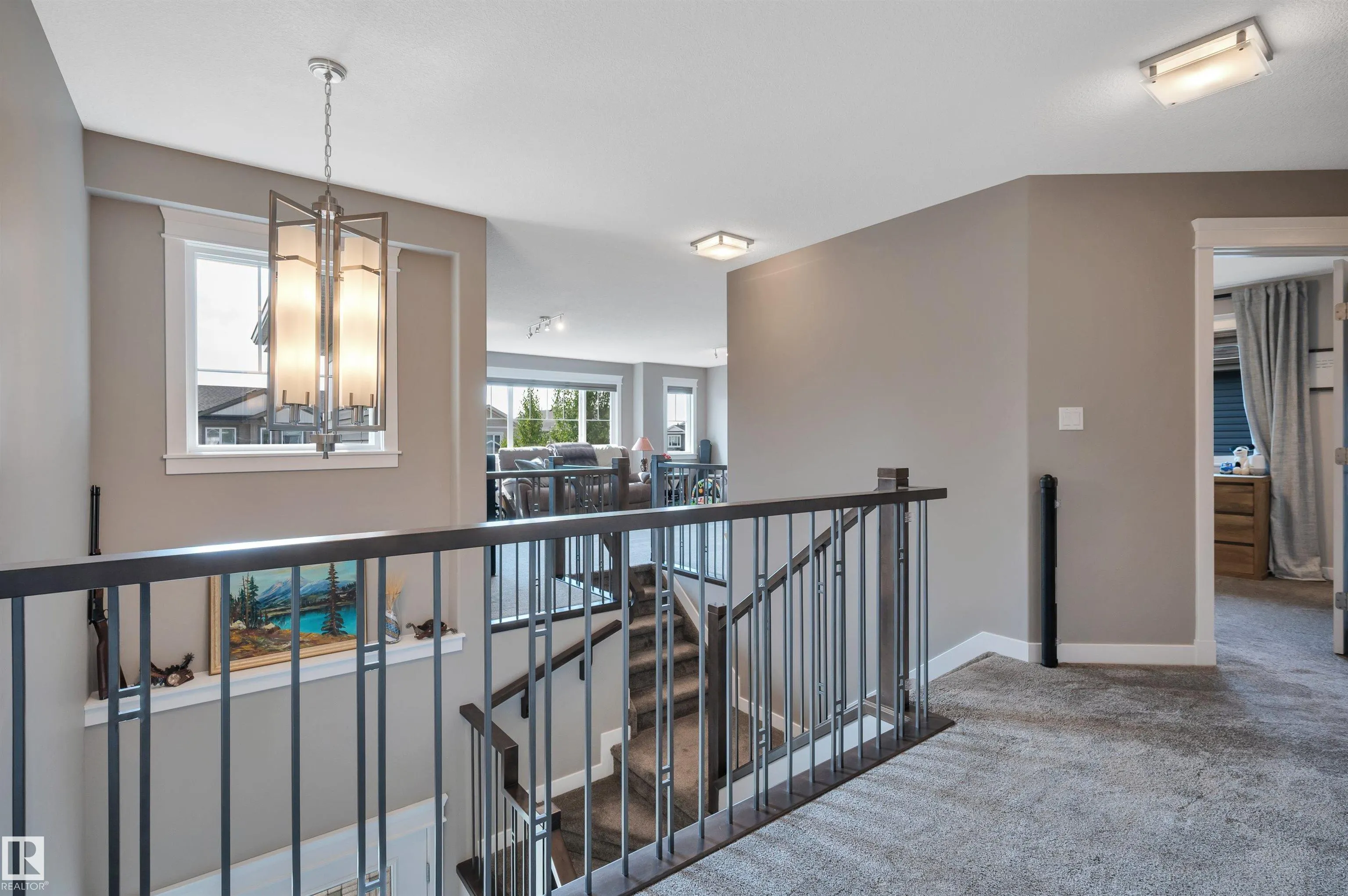 105 CRESTHAVEN Grove